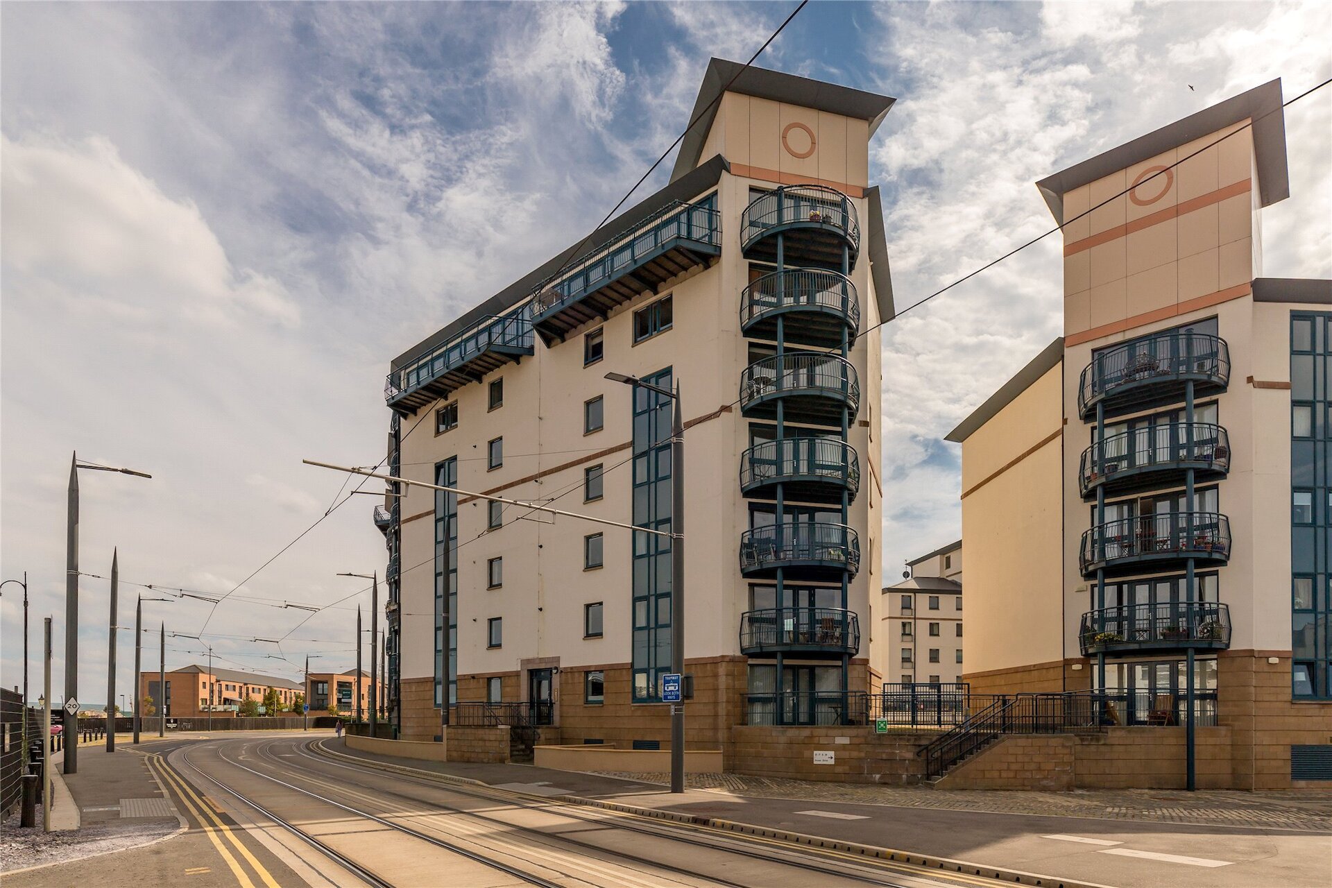 35/3 Ocean Drive, Edinburgh, Midlothian, EH6 6JL - Picture #1