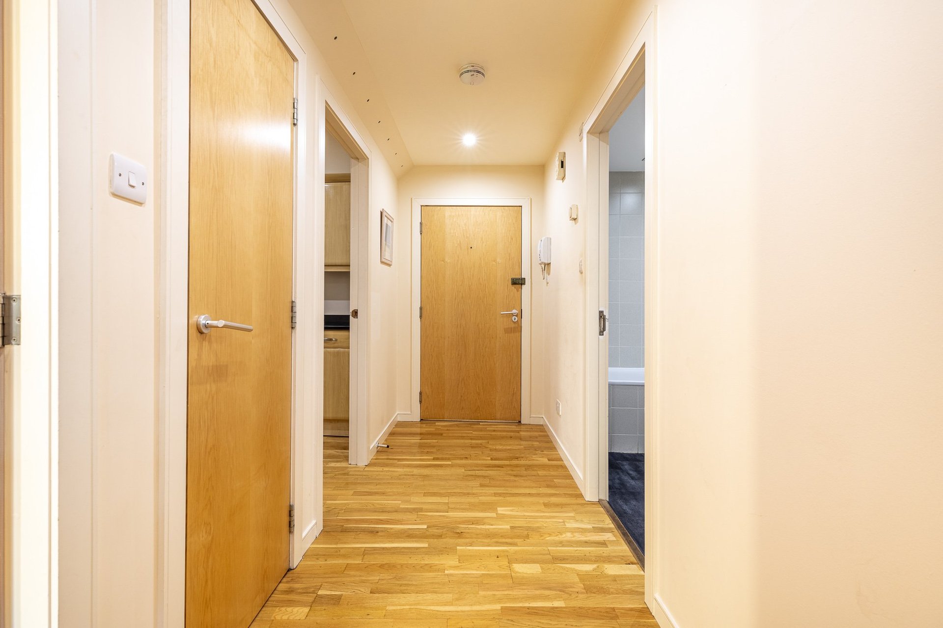 Flat 2/4 The GPO Building, 5 South Frederick Street, Merchant City, Glasgow City, G1 1JG - Picture #17