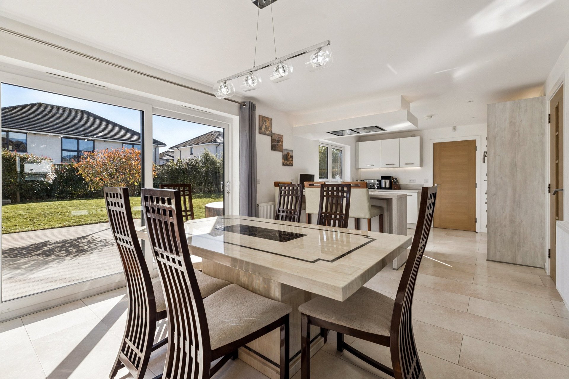 16 Aldton Park, Newton Mearns, Glasgow, G77 5UT - Picture #10