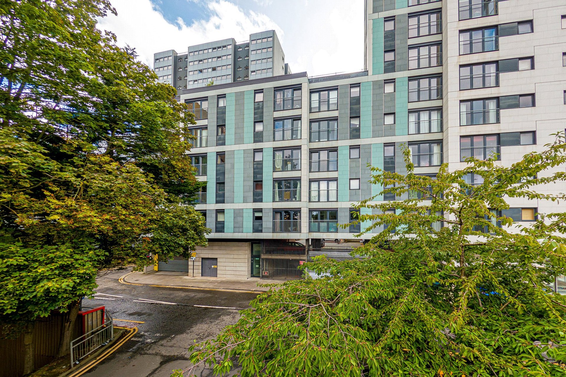 Flat 2/2, Block 2 Argyle Building, 490 Argyle Street, Glasgow City, G2 8AN - Picture #2