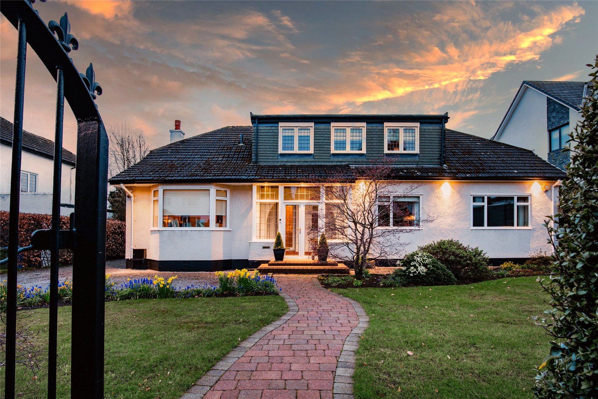 10 Matherton Avenue, Newton Mearns, Glasgow, G77 5EY - Picture #2