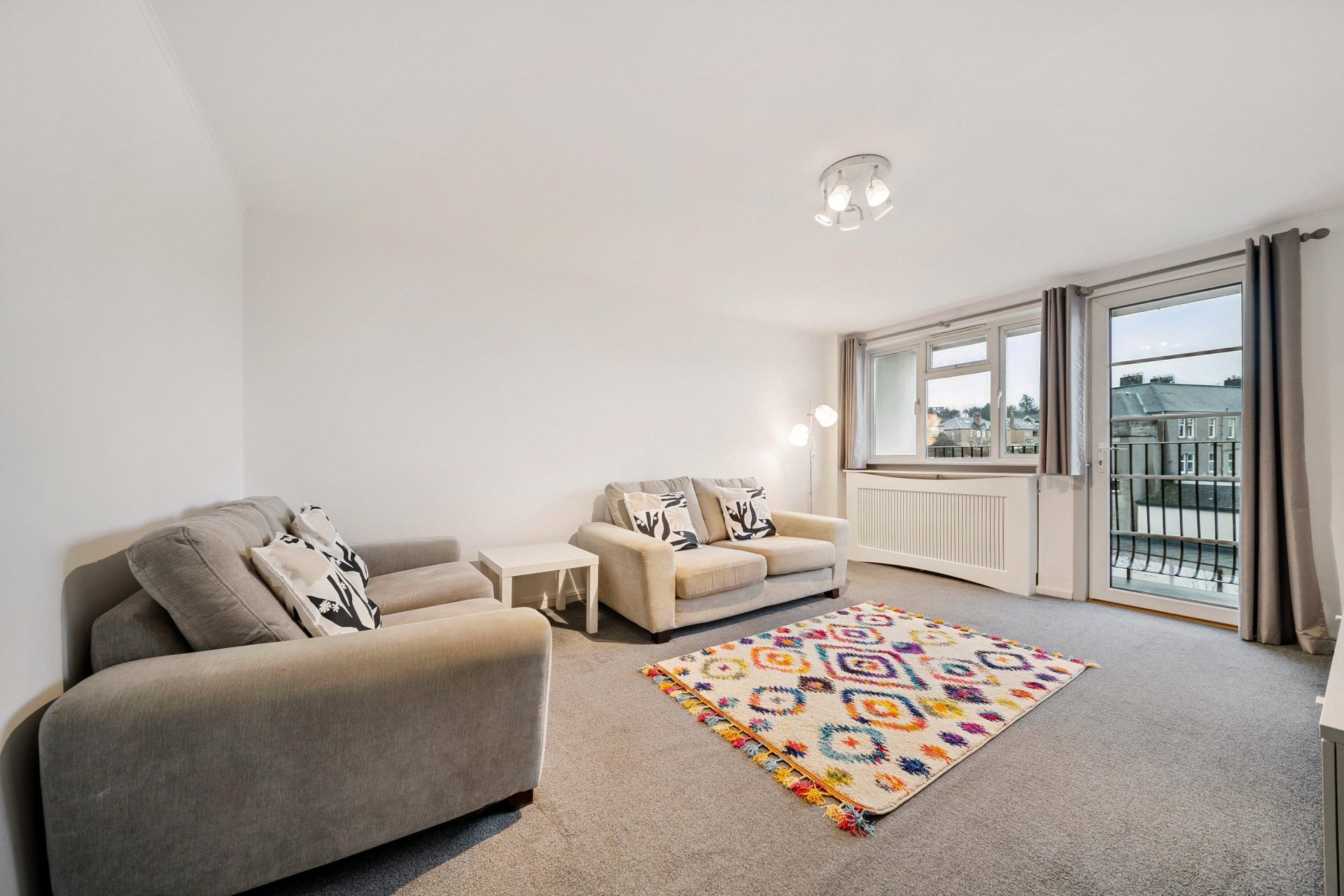 Flat 8, 1 Maidencraig Court, Craigleith, Edinburgh, EH4 2BQ - Picture #2