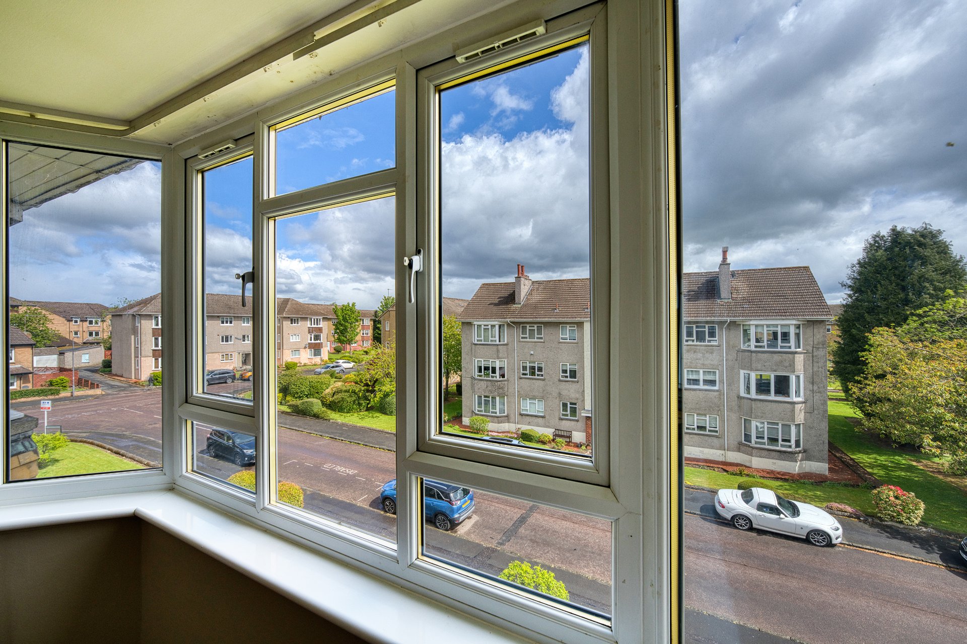 Flat 125, Castle Court, 4 Kings Drive, Newton Mearns, Glasgow, East Renfrewshire, G77 5JA - Picture #3