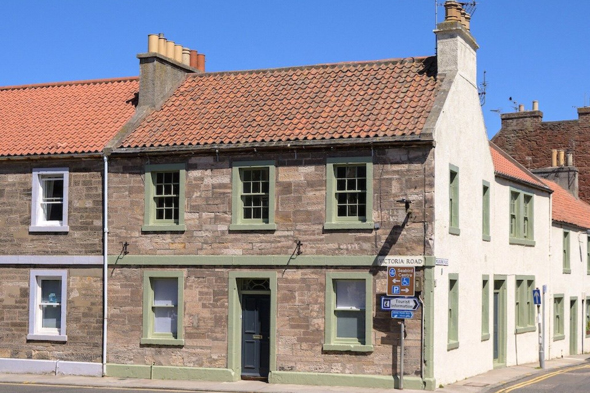 2 Victoria Road, North Berwick, East Lothian, EH39 4JL - Picture #1