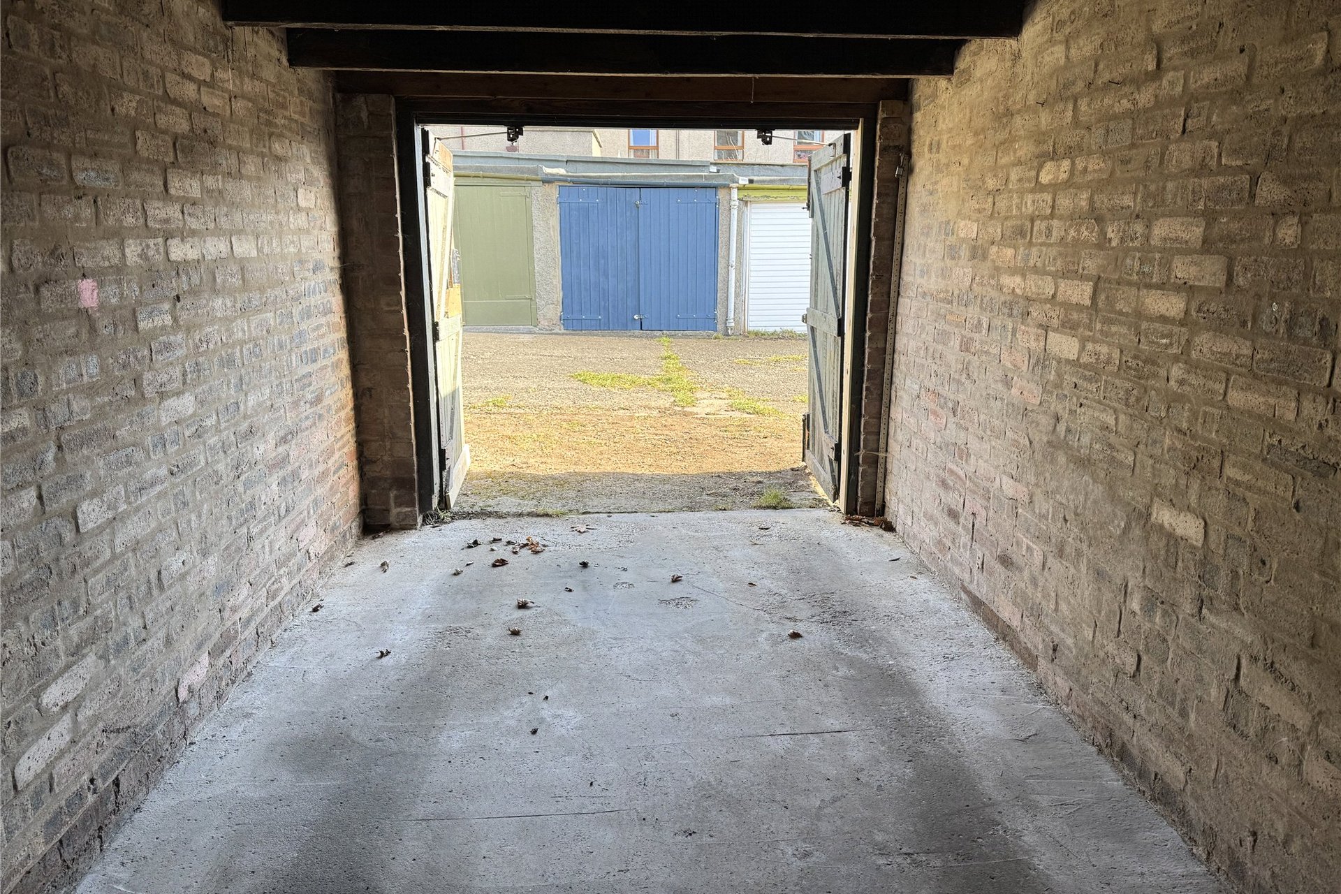 Garage 31, 18 Bonnington Grove, Edinburgh, Midlothian, EH6 4BP - Picture #3