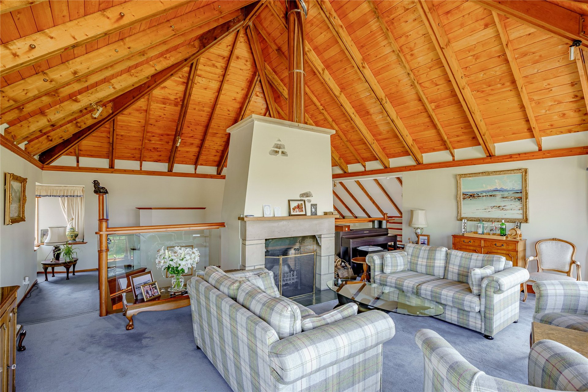 Dippin Lodge, Buchlyvie, Stirling, Stirlingshire, FK8 3NR - Picture #4