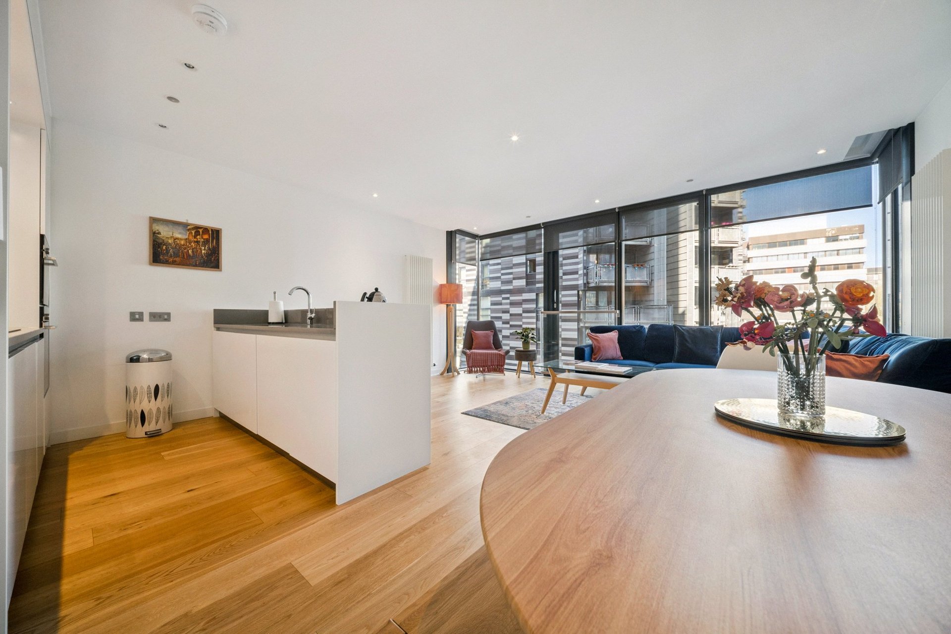 Flat 8, 5 Simpson Loan, Edinburgh, EH3 9GX - Picture #3