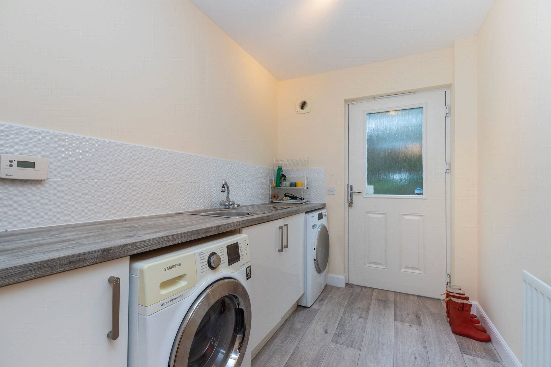 48 Foxglove Road, Newton Mearns, Glasgow, G77 6FP - Picture #35