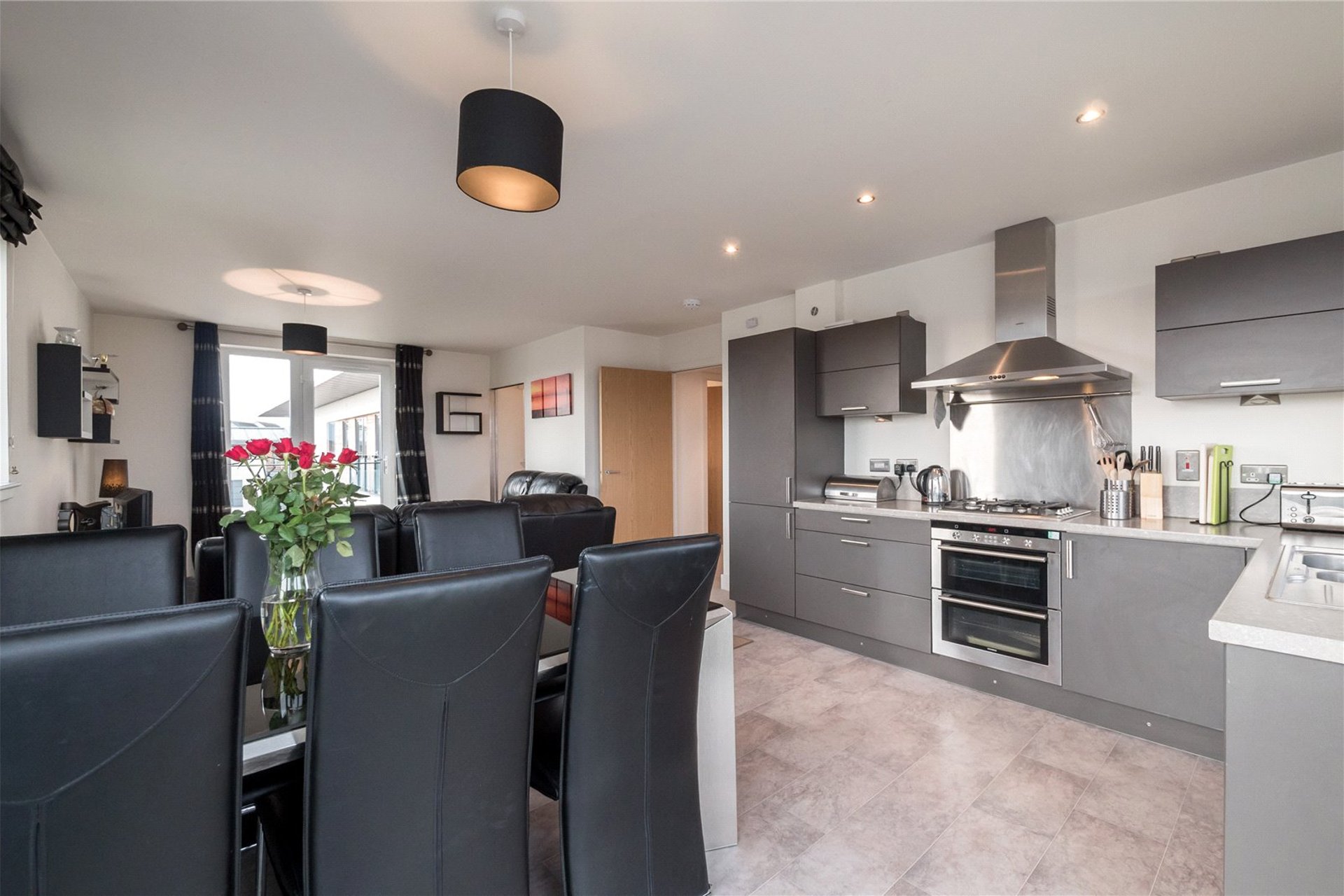 Flat 9, 3 Burnbrae Place, Edinburgh, EH12 8AR - Picture #5