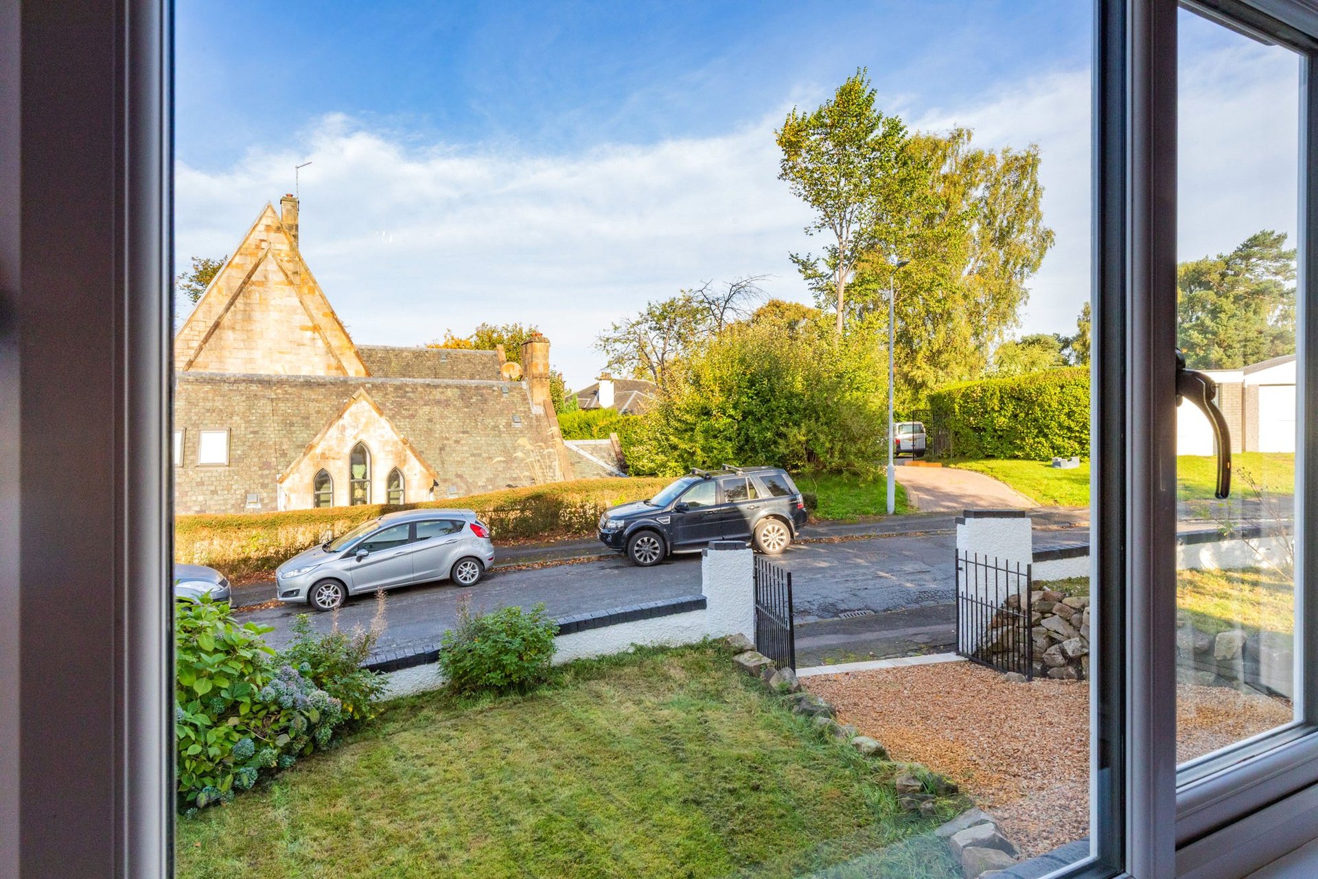 14 Woodlands Crescent, Thornliebank, Glasgow, G46 7SR - Picture #7
