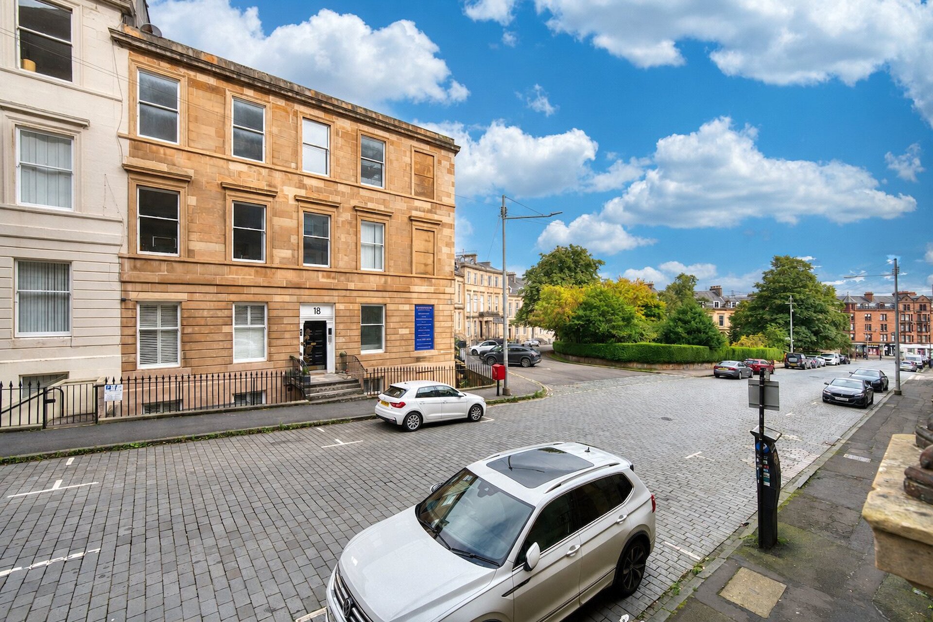 2/1, 18 Lynedoch Street, Park, Glasgow, G3 6EU - Picture #1