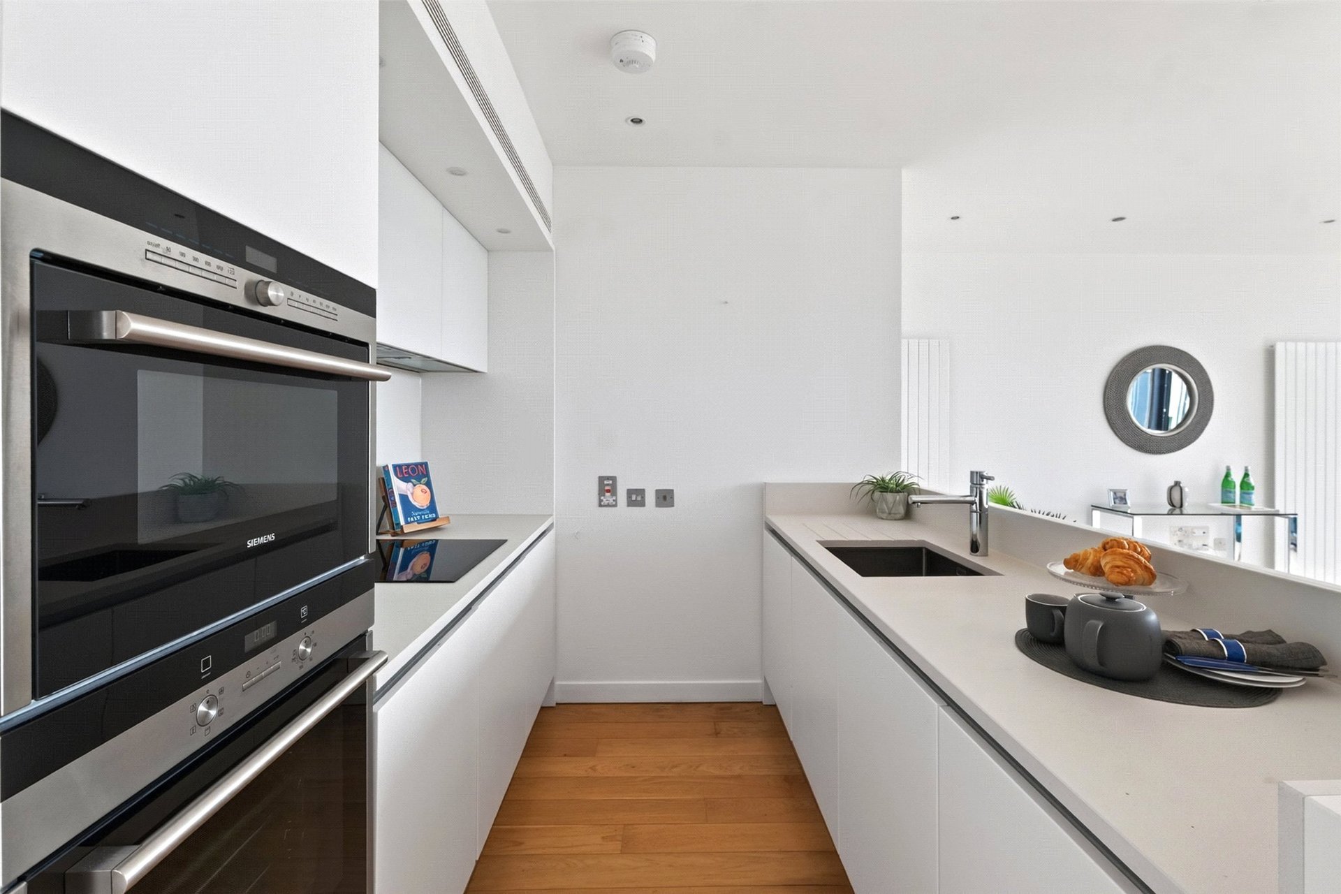 Flat 9, 12 Simpson Loan, Edinburgh, EH3 9GP - Picture #8