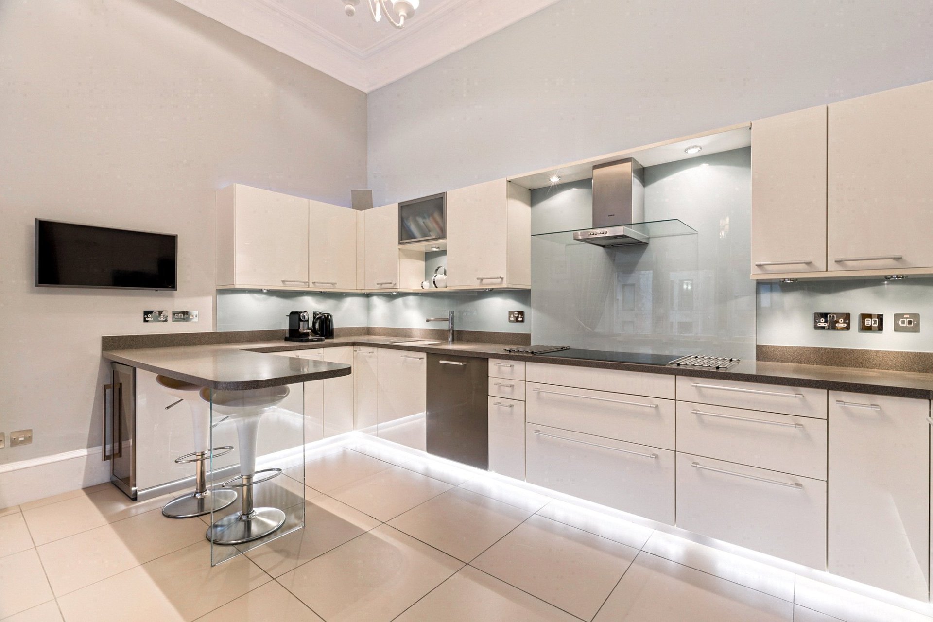 Ground and Garden Duplex, 8 Park Circus, Park, Glasgow, G3 6AX - Picture #12