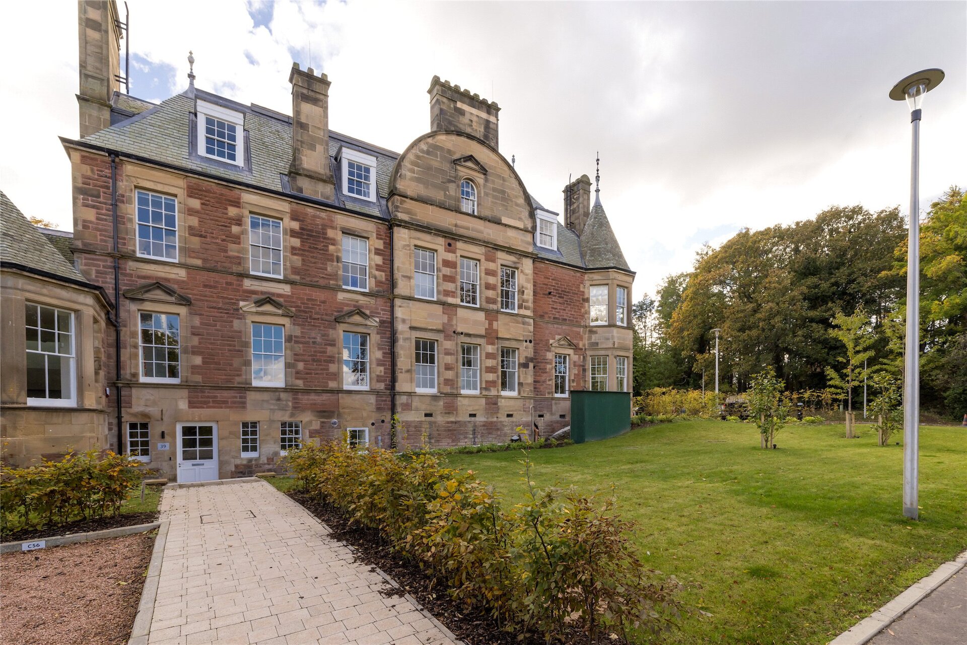 39 Sassoon Grove, Craiglockhart, Edinburgh, EH10 5FA - Picture #1
