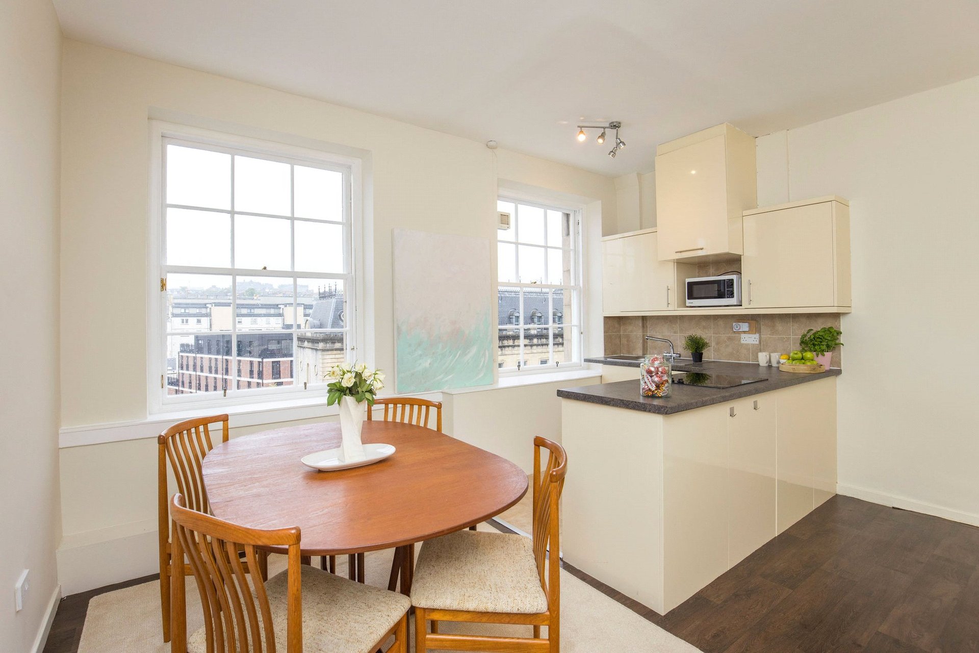 Flat 8, 20 Henderson Row, Edinburgh, Midlothian, EH3 5DR - Picture #2