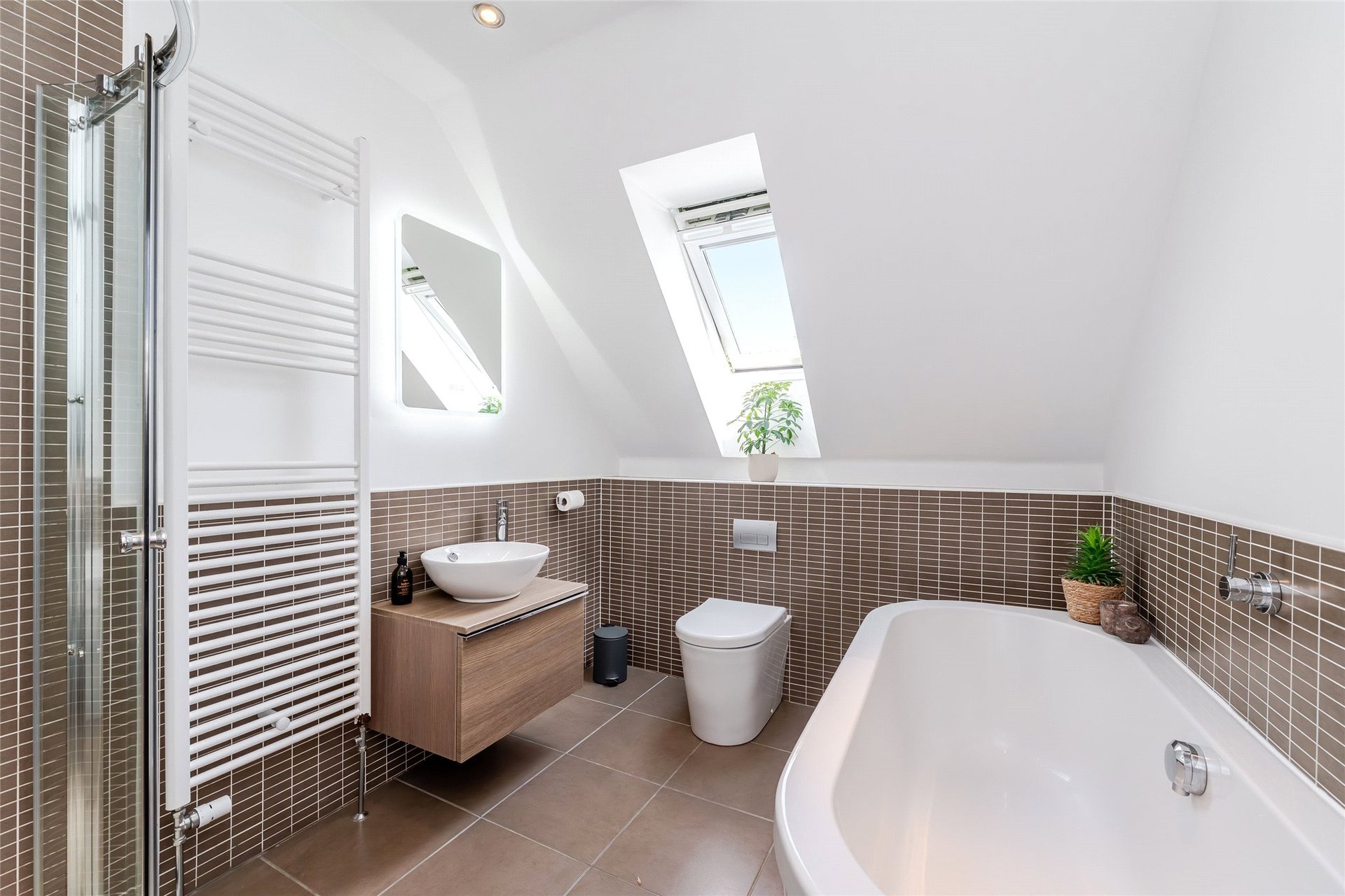 The Hideaway, Balcurvie, Leven, Fife, KY8 5DS - Picture #32