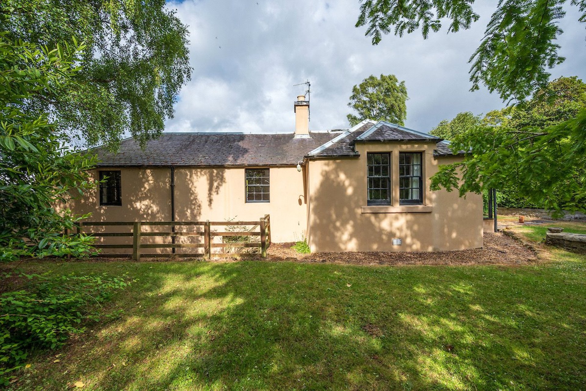 Mount Esk House & Gate Lodge, 11 Kevock Road, Lasswade, Midlothian, EH18 1HT - Picture #37