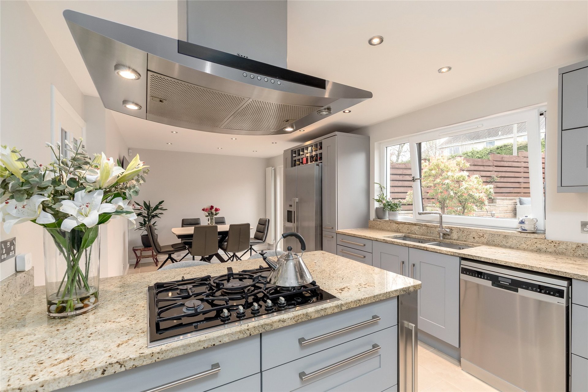 25 Avon Road, Cramond, Edinburgh, EH4 6RD - Picture #9