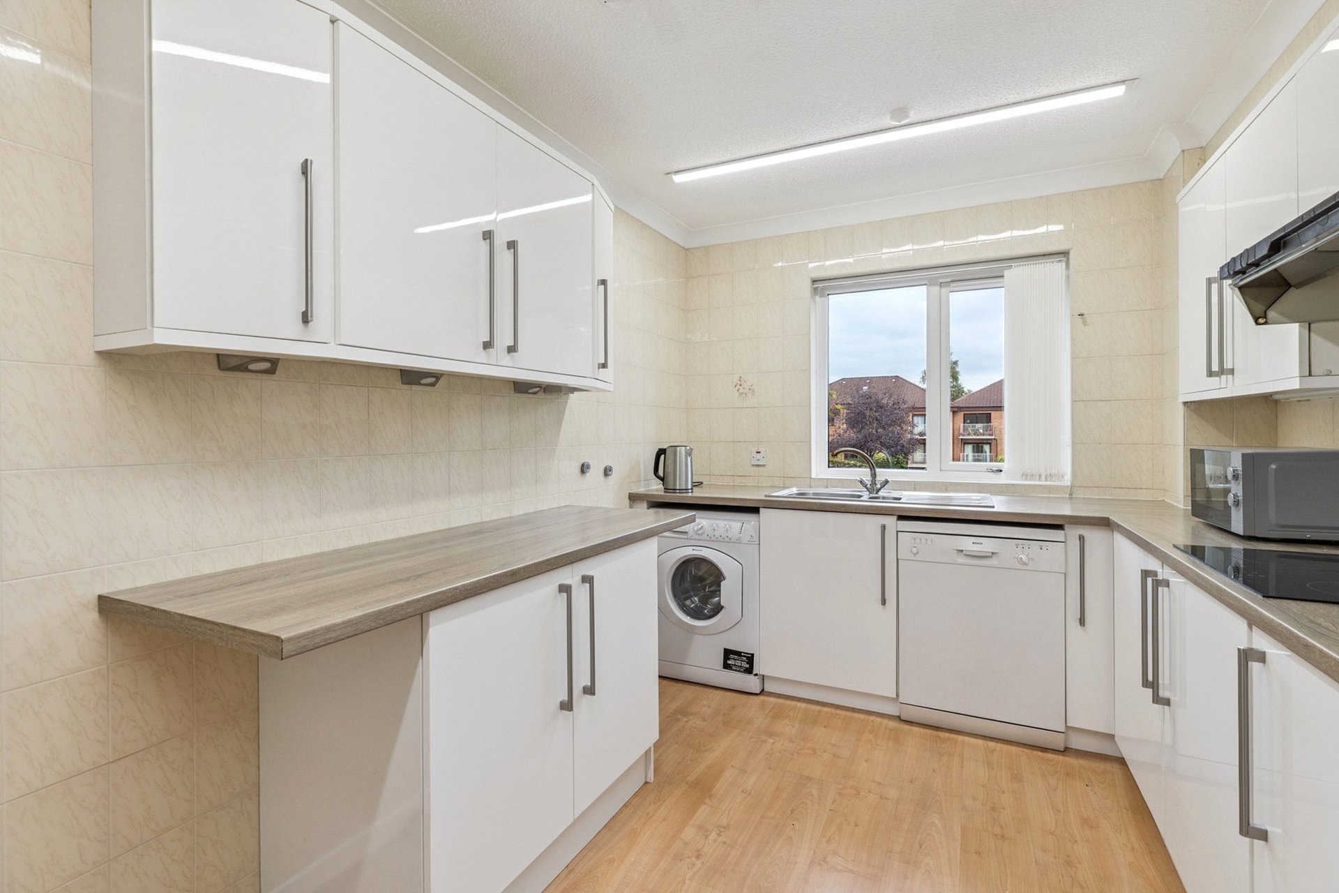 Flat A, 2 Melbourne Court, Braidpark Drive, Giffnock, Glasgow, G46 6LA - Picture #11