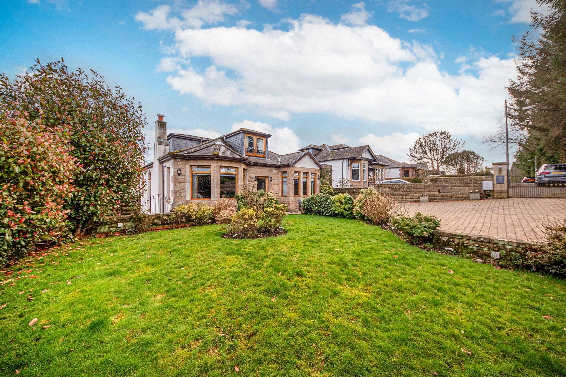 1 Westbrae Road, Newton Mearns, Glasgow, East Renfrewshire, G77 6EQ - Picture #3