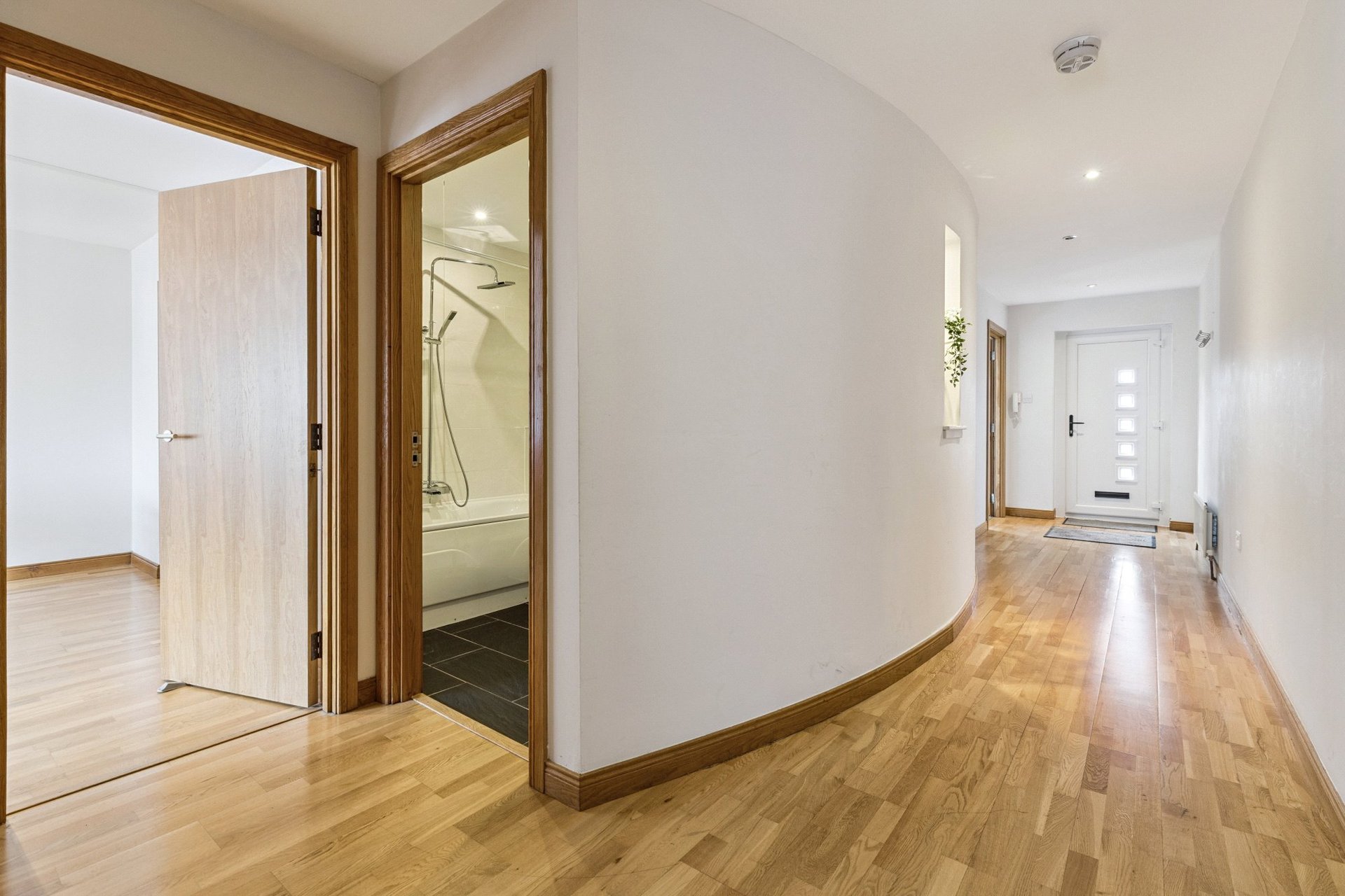 4/2, 2 Great George Lane, Hillhead, Glasgow, G12 8BB - Picture #7