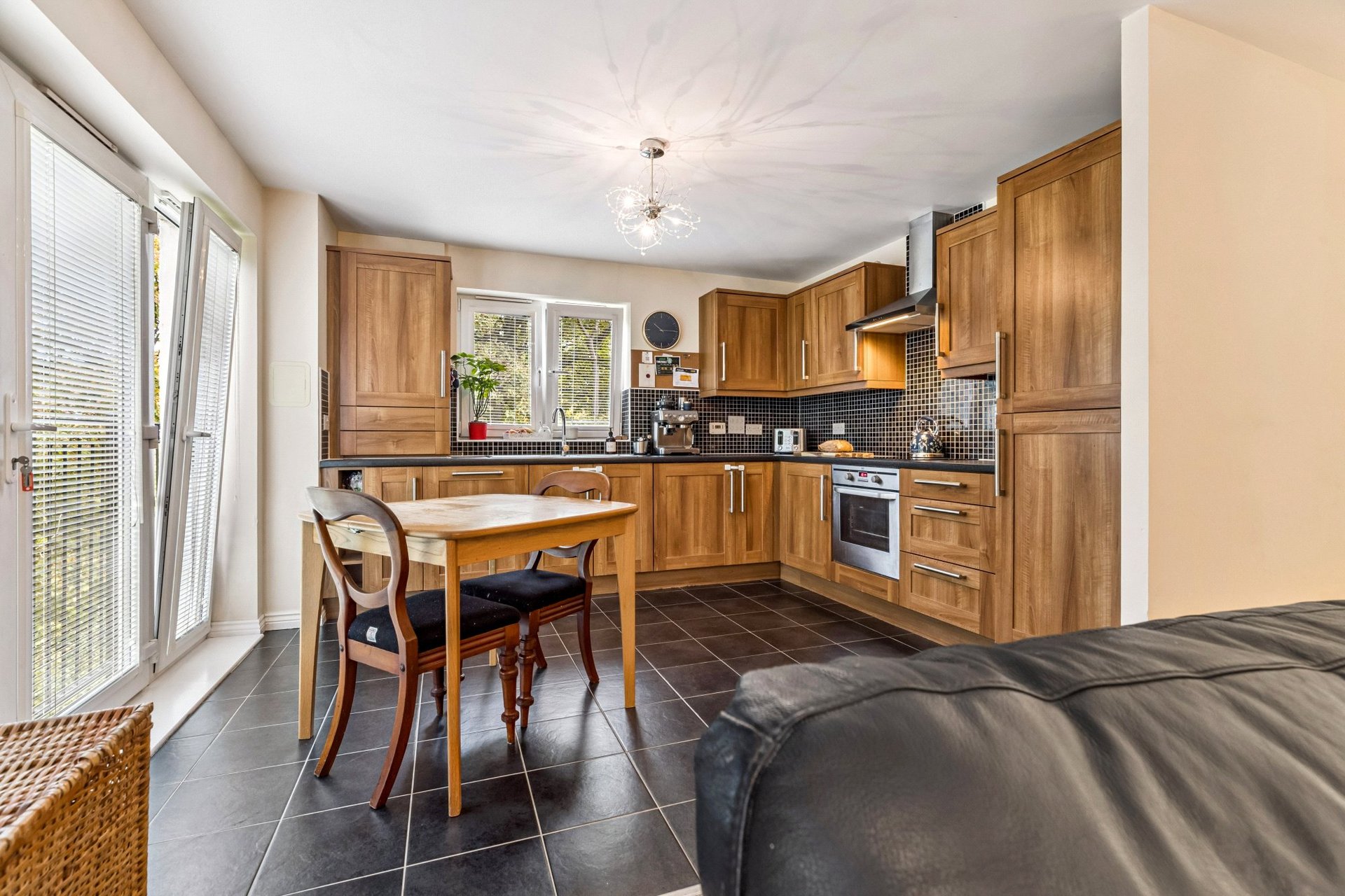 Flat 2/5, 37 Kelvindale Court, Kelvindale, Glasgow, G12 0JG - Picture #8
