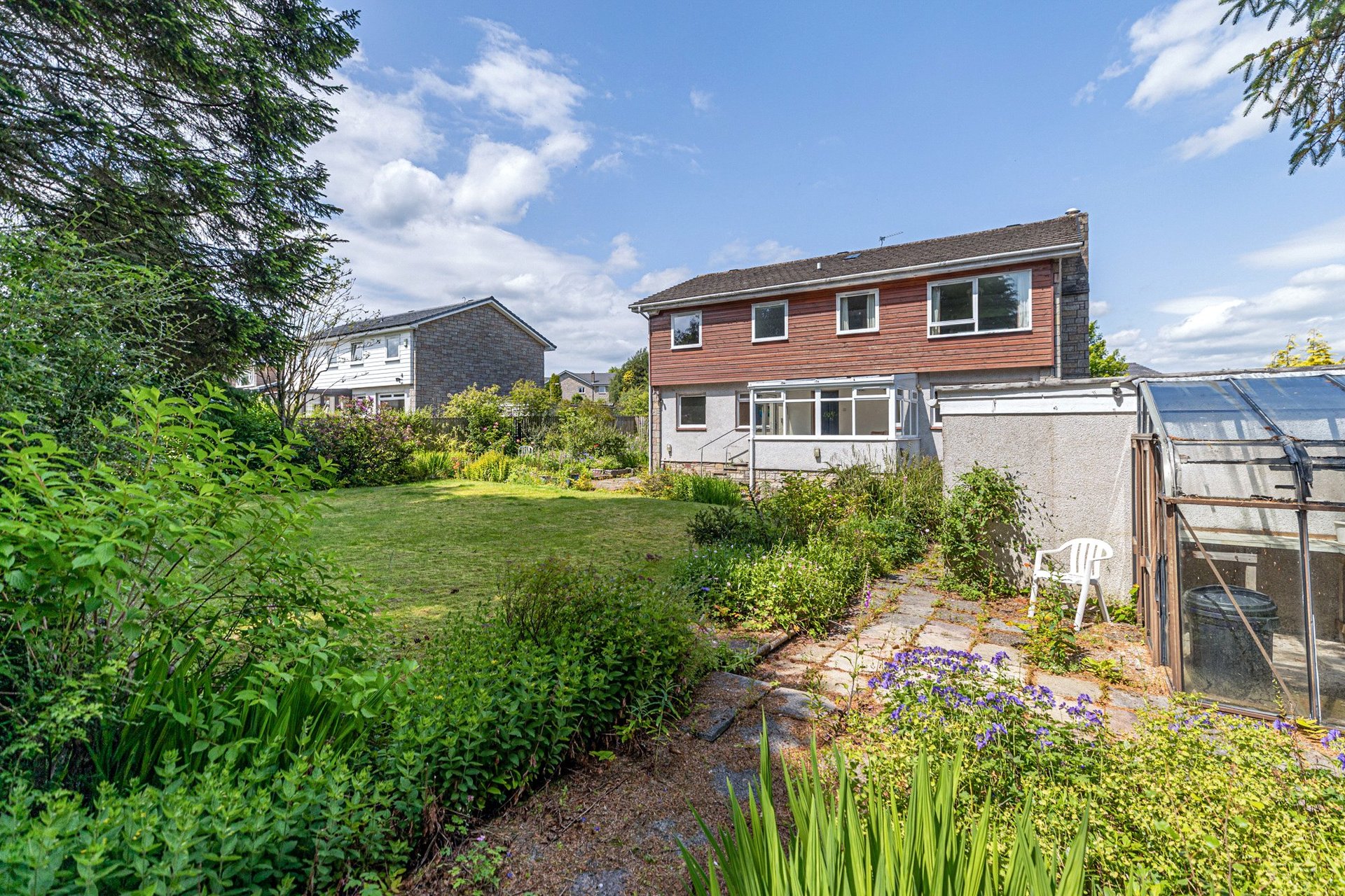 12 Seafield Avenue, Bearsden, G61 3LB - Picture #33