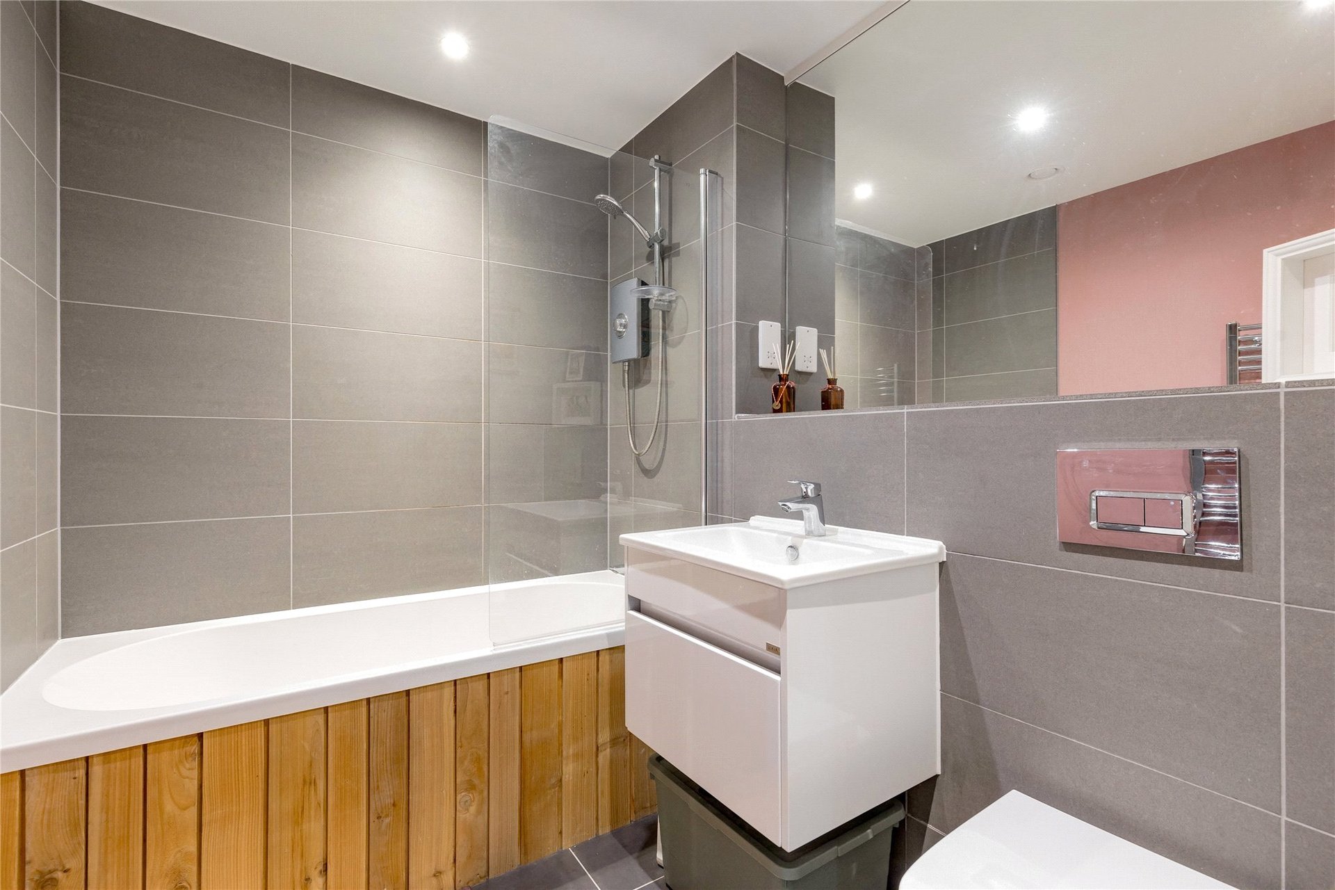 Flat 5, 4 Ropemaker Street, Edinburgh, EH6 7AN - Picture #15