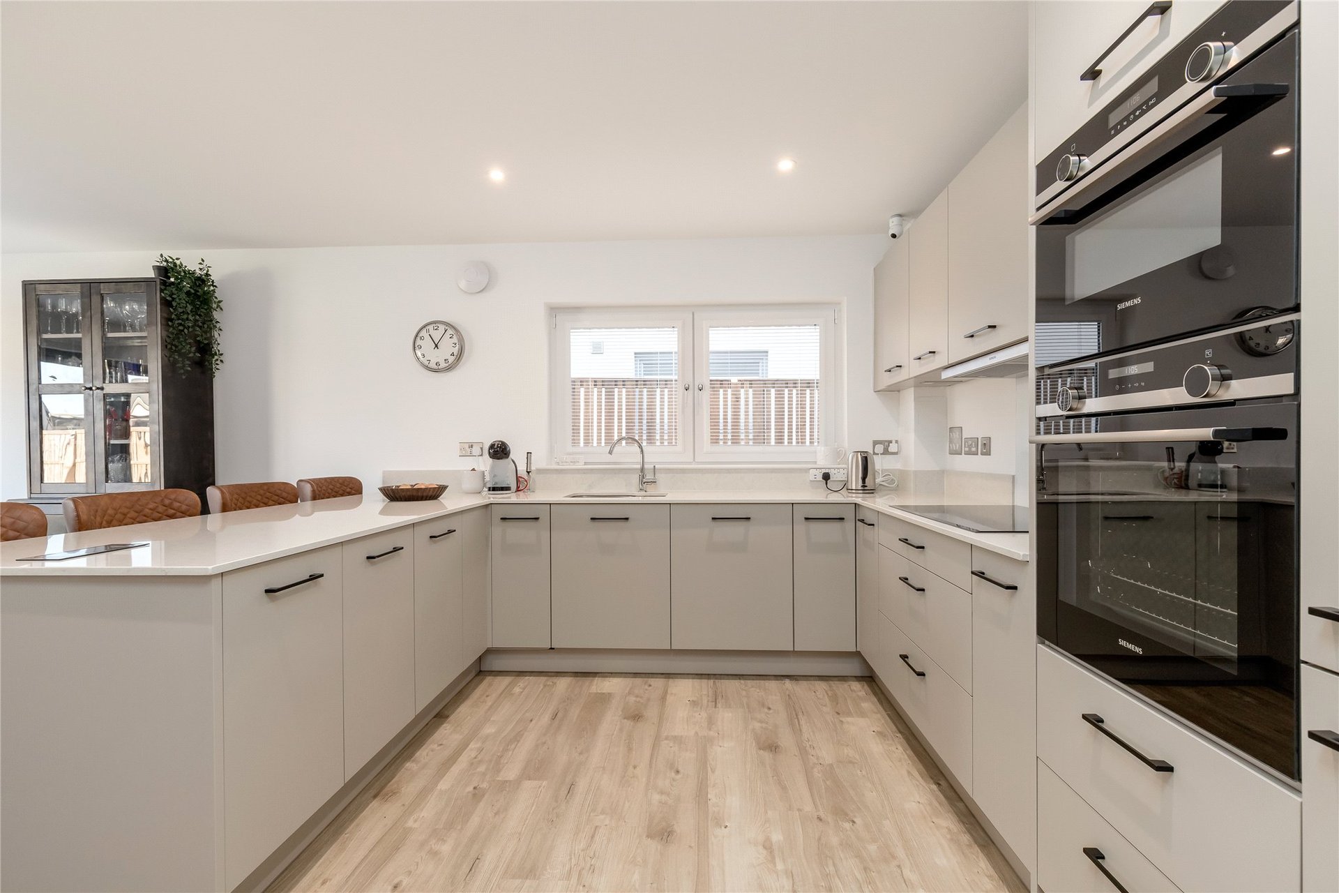 25 Meadowsweet Drive, Edinburgh, Midlothian, EH4 8FD - Picture #4