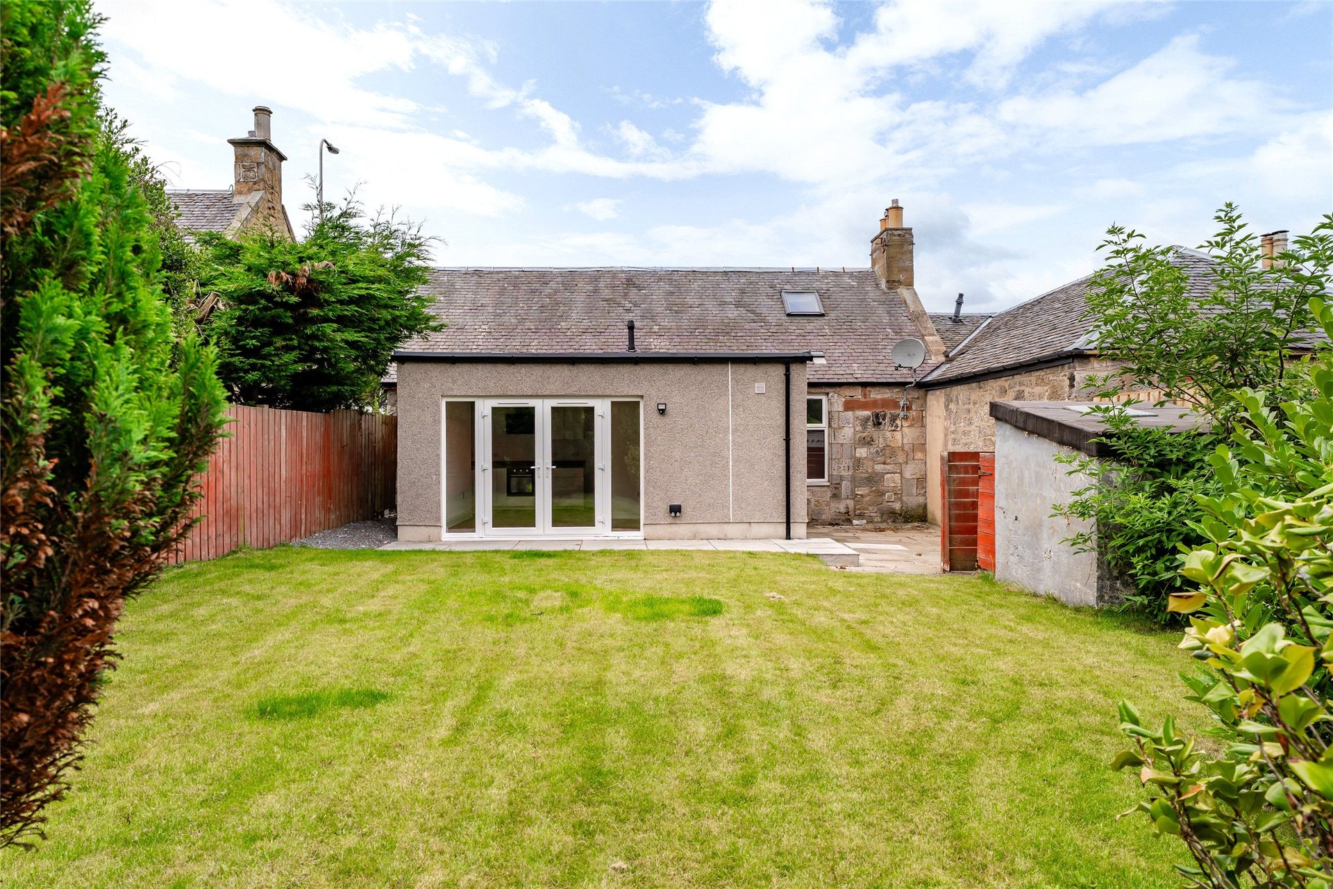 16 Fountain Place, Loanhead, Midlothian, EH20 9EA - Picture #17