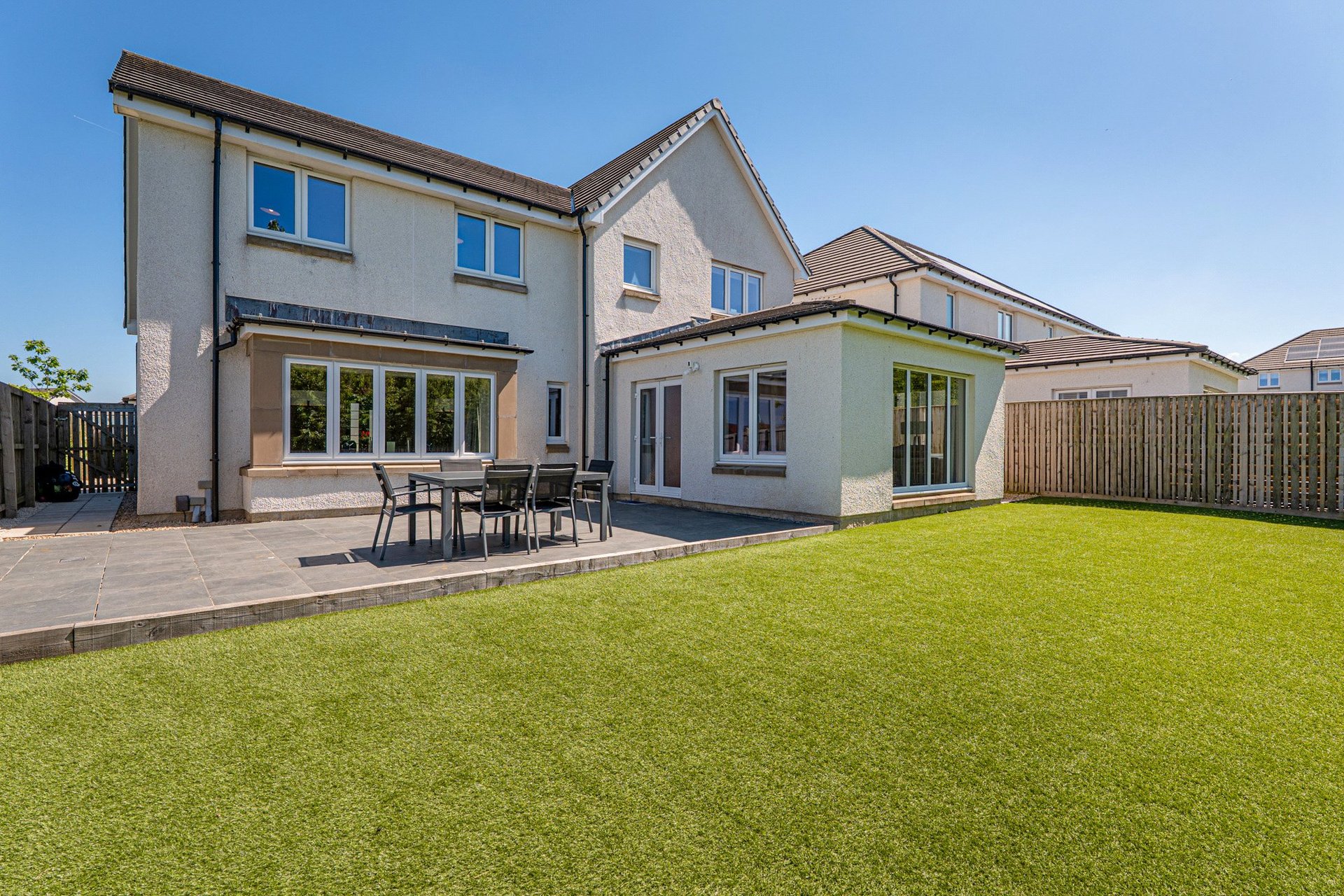 7 Sandwick Crescent, Newton Mearns, Glasgow, G77 5WU - Picture #3