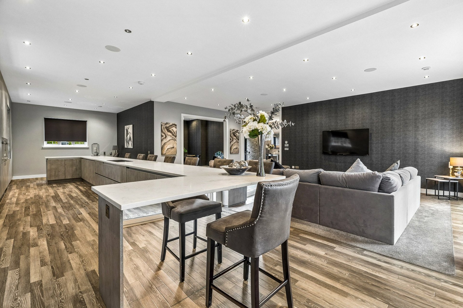2 Gartconnell Drive, Bearsden, G61 3BL - Picture #9