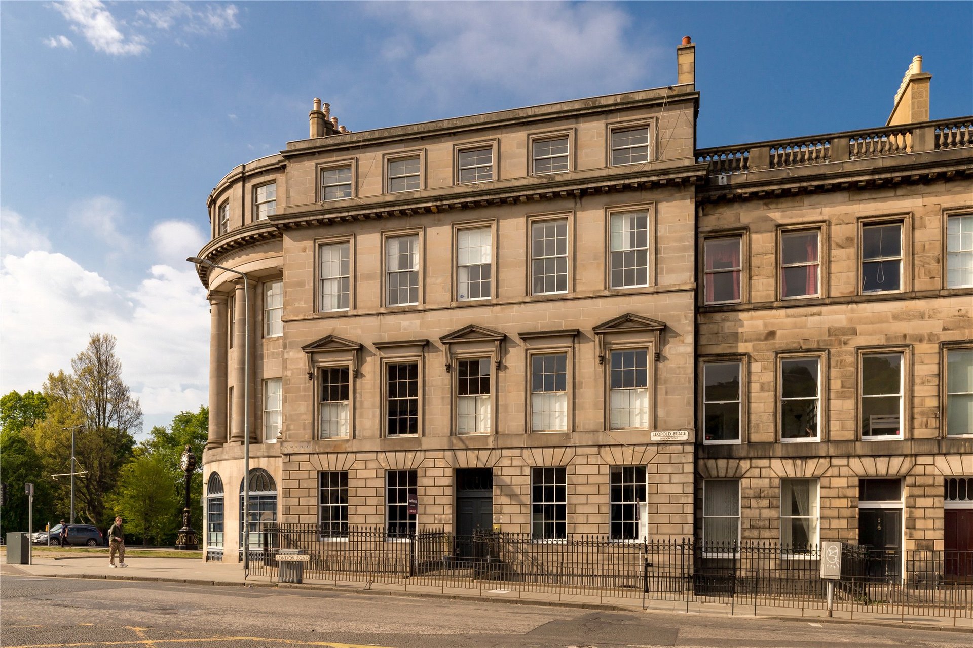 2/9 Elm Row, Edinburgh, EH7 4AA - Picture #2