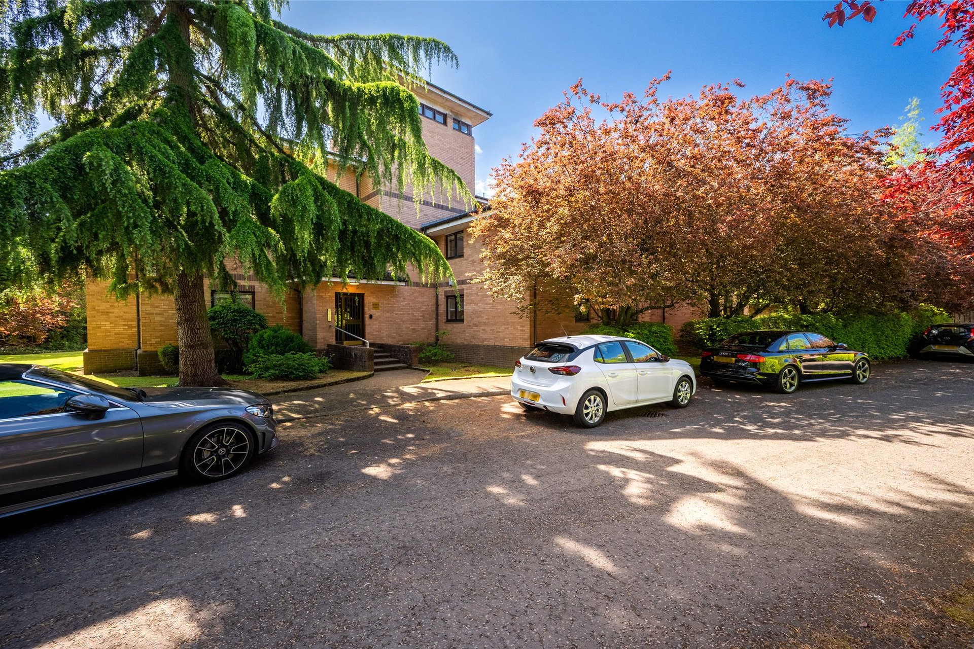 12 Burrell Court, 120 St. Andrews Drive, Pollokshields, Glasgow, G41 4RB - Picture #2