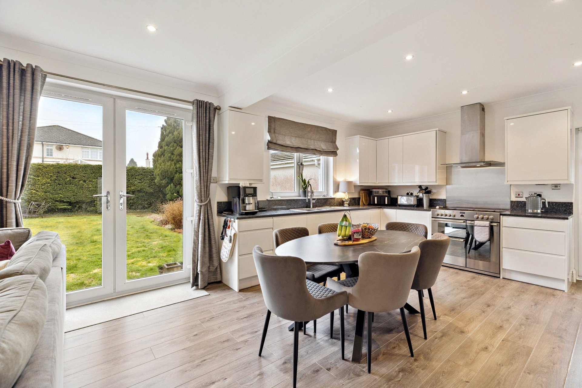 52 Hazelwood Avenue, Newton Mearns, Glasgow, East Renfrewshire, G77 5QS - Picture #10