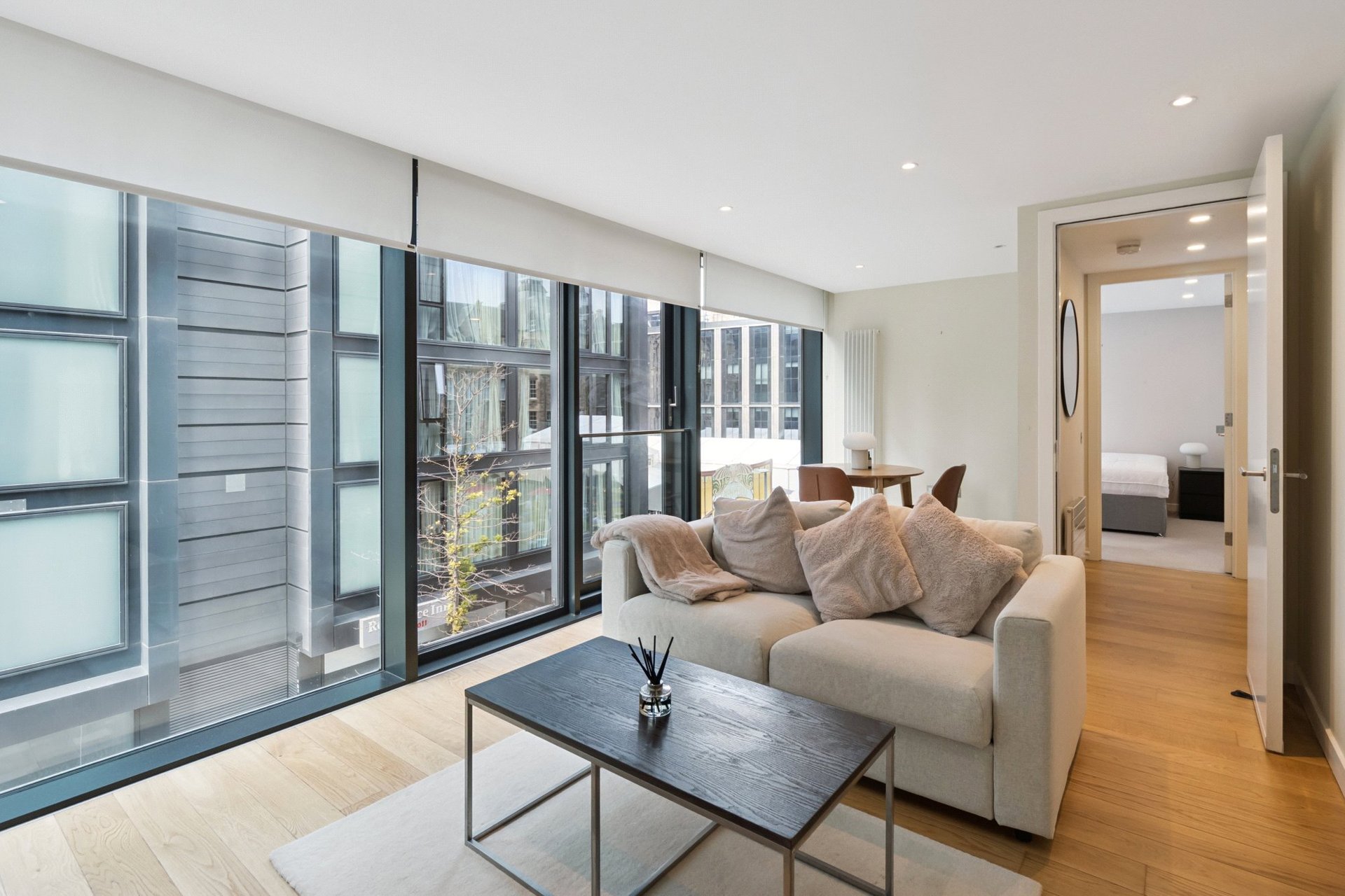 Flat 7, 35 Simpson Loan, Edinburgh, Midlothian, EH3 9GH - Picture #3