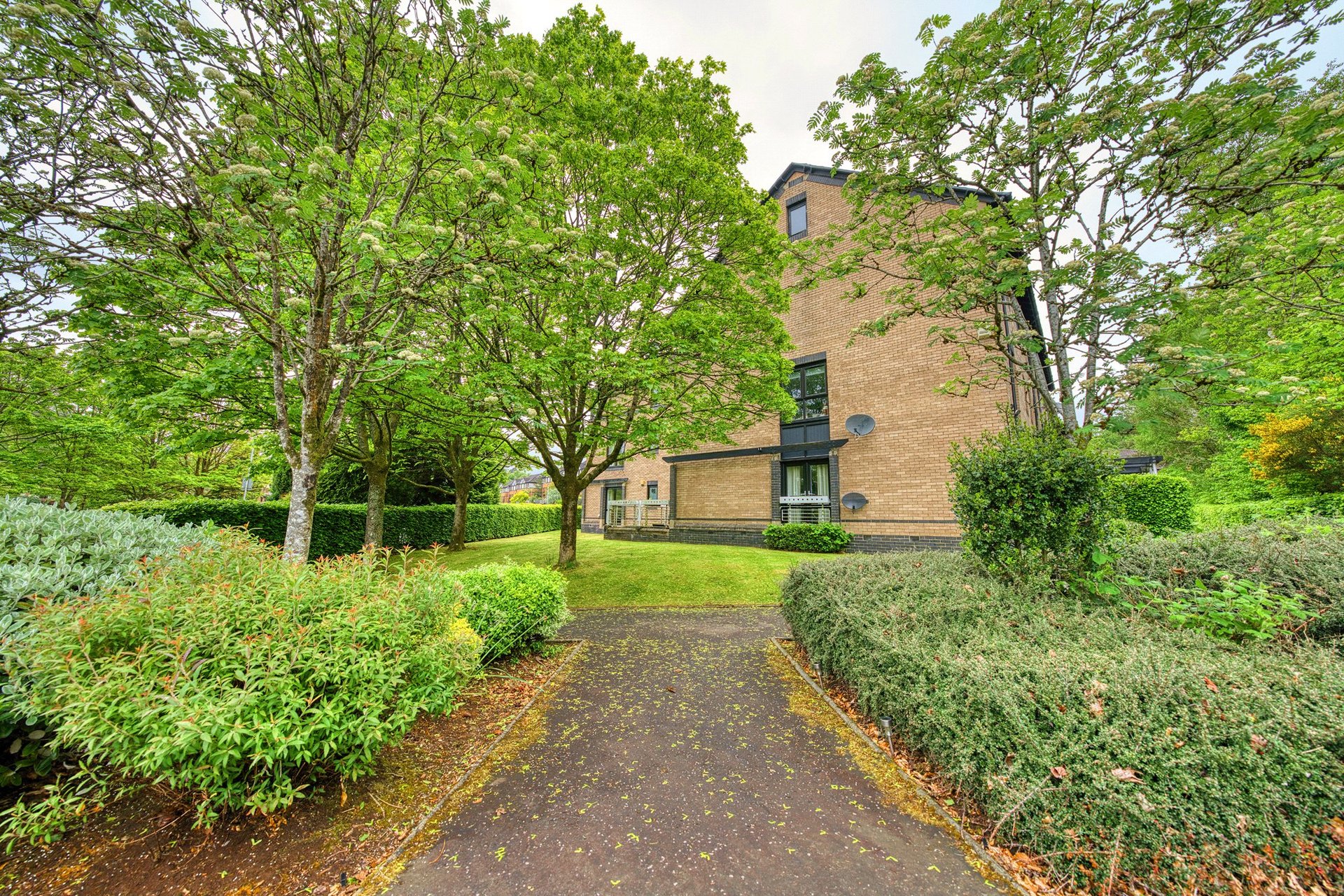 2 Ballagan Place, Milngavie, G62 7RQ - Picture #24