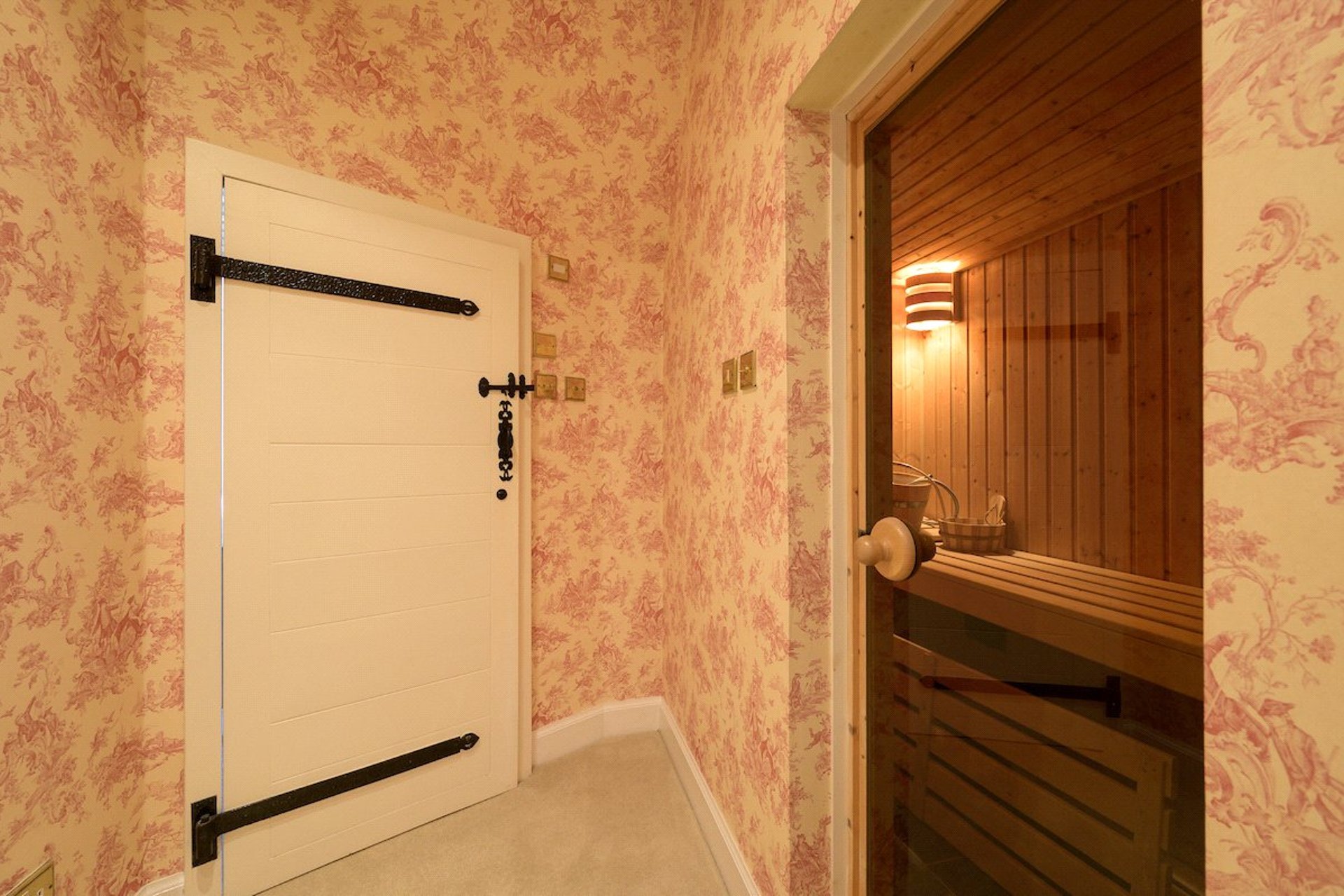 Castle Gogar, , 180 Glasgow Road, Edinburgh, Midlothian, EH12 9BQ - Picture #20