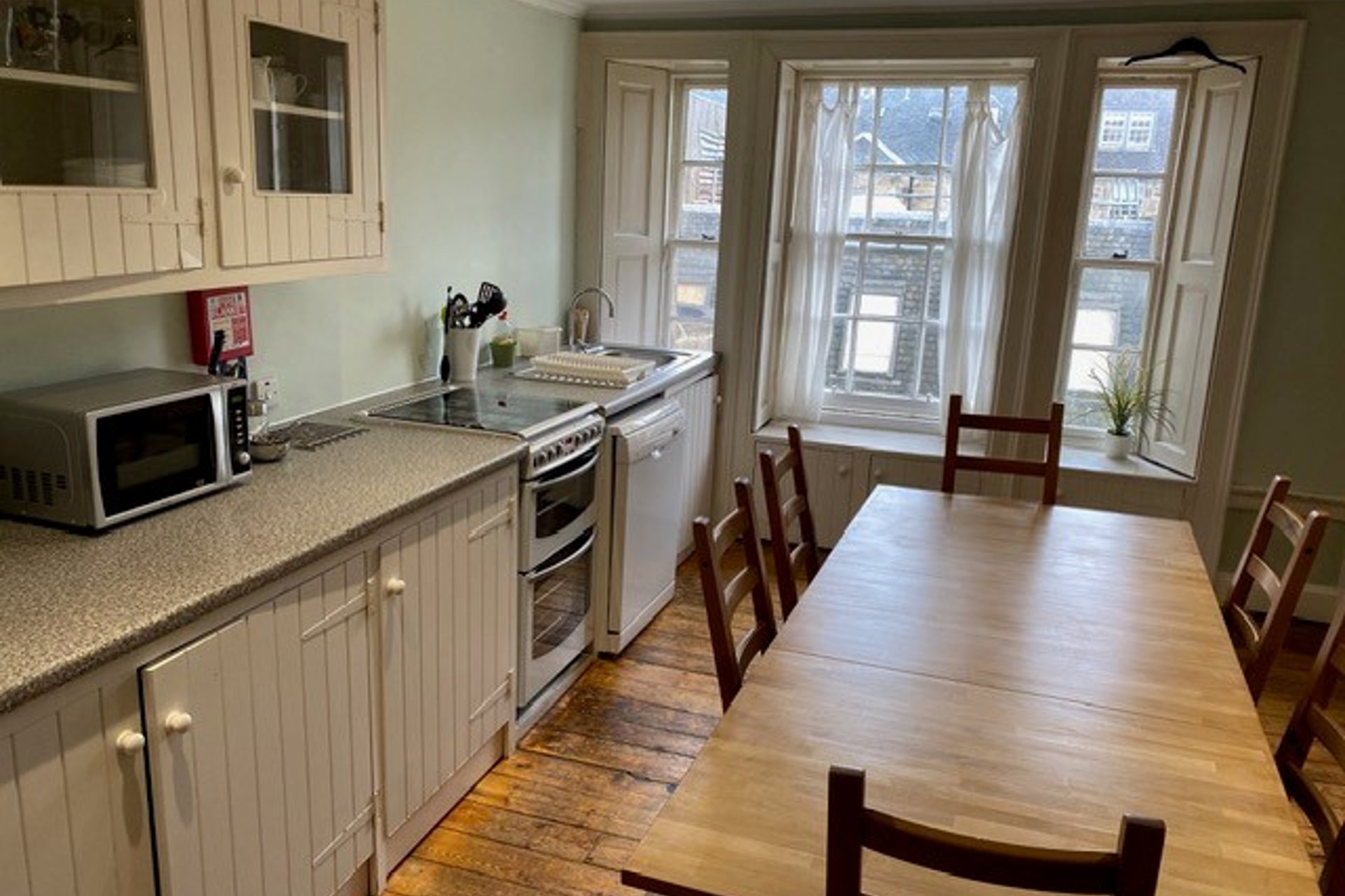 44 Queen Street, New Town, Edinburgh, EH2 3NL - Picture #1