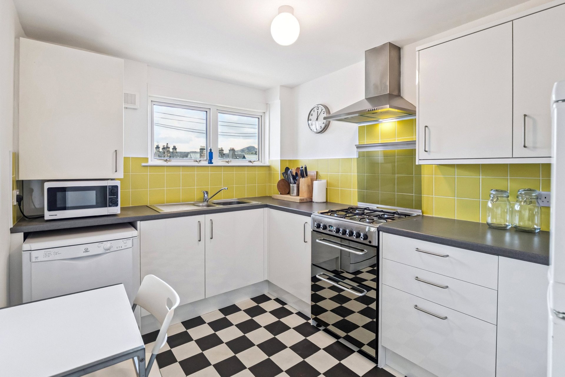 46 Claremont Court, Edinburgh, EH7 4LA - Picture #5