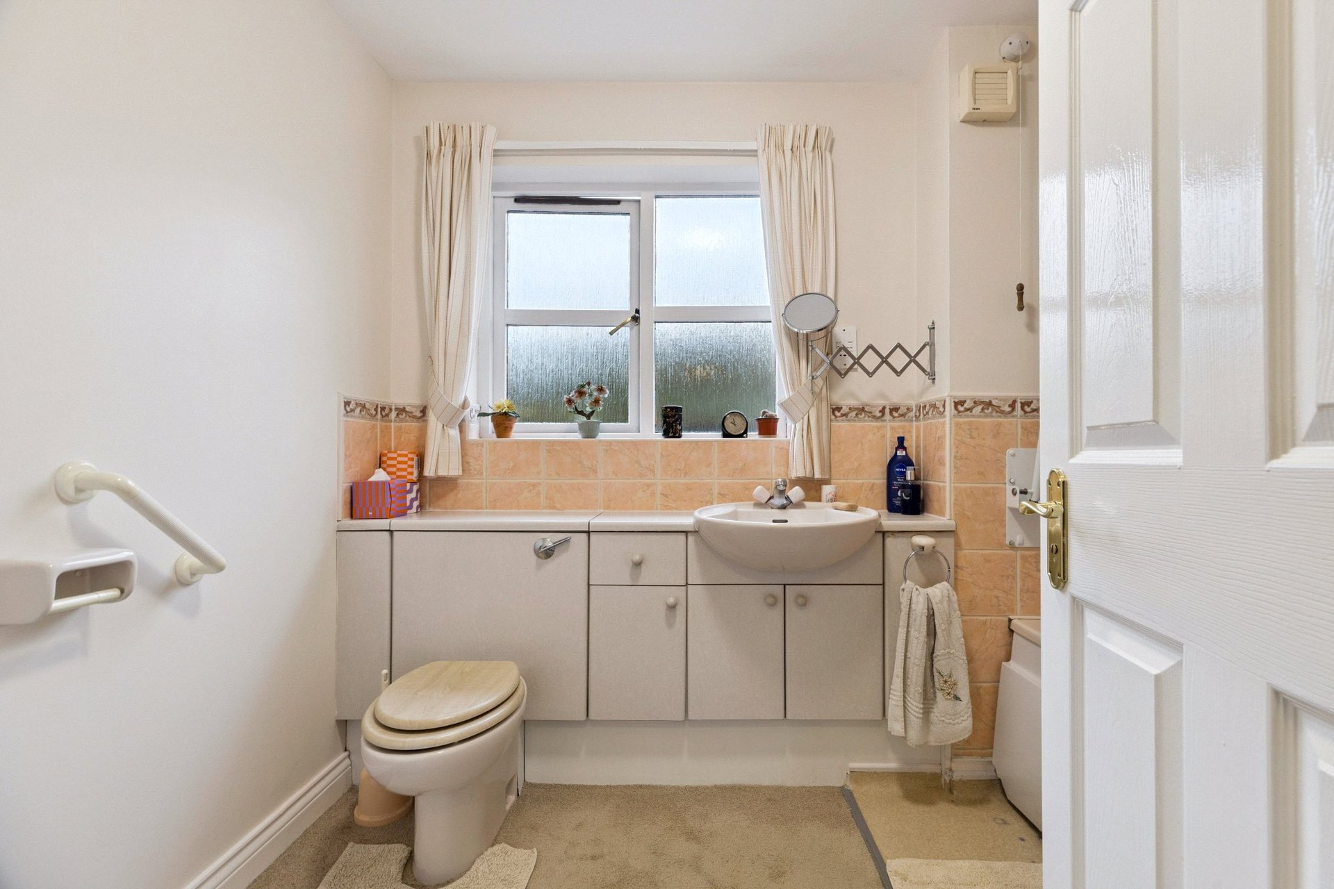 10 Newton Place, Newton Mearns, Glasgow, G77 5PG - Picture #31