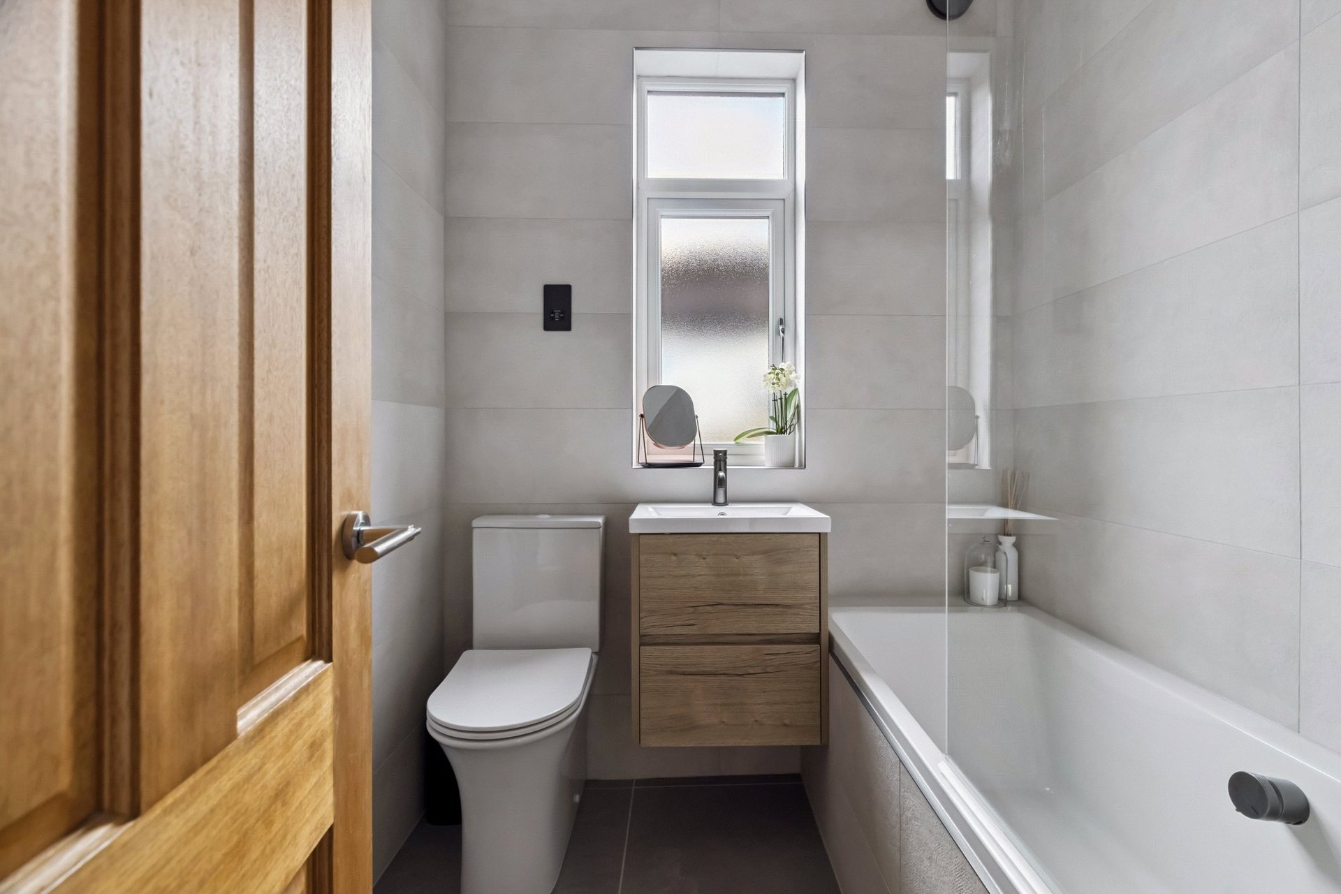 21 Milngavie Road, Bearsden, G61 2DT - Picture #15