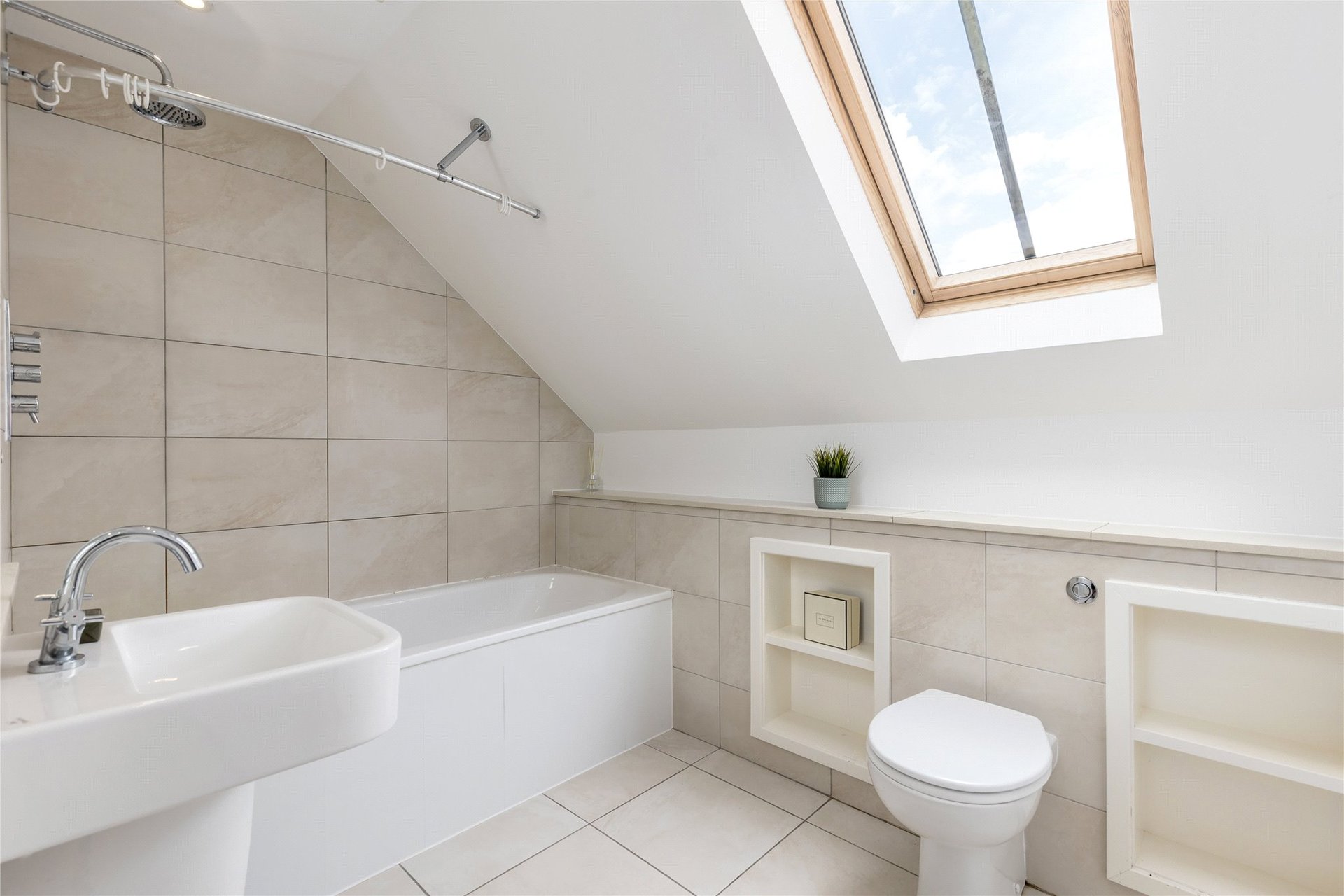 Flat 5, 55 Constitution Street, Edinburgh, EH6 7BG - Picture #17