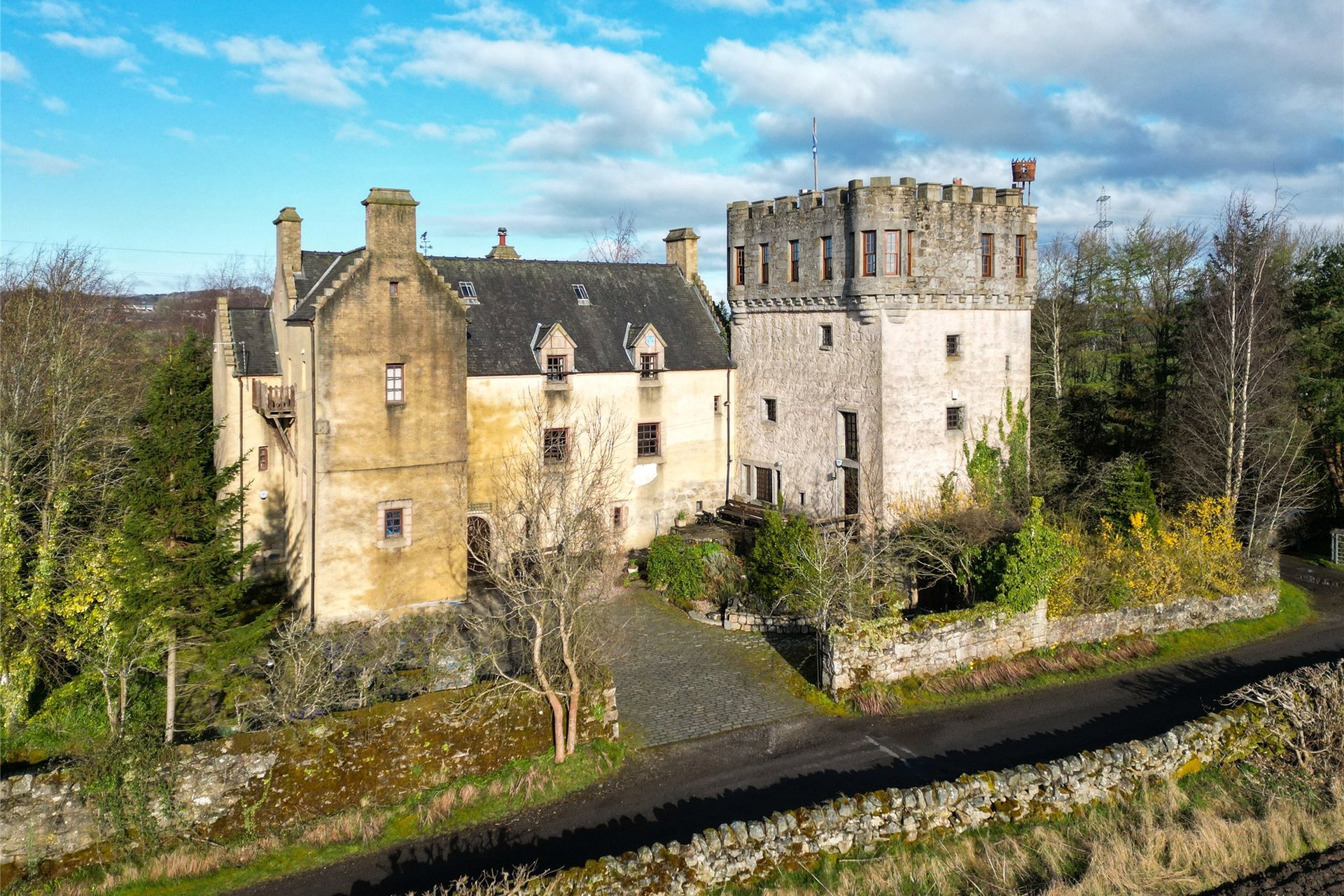Plane Castle & Mill House, By Bannockburn, Stirling, FK2 8SF - Picture #1