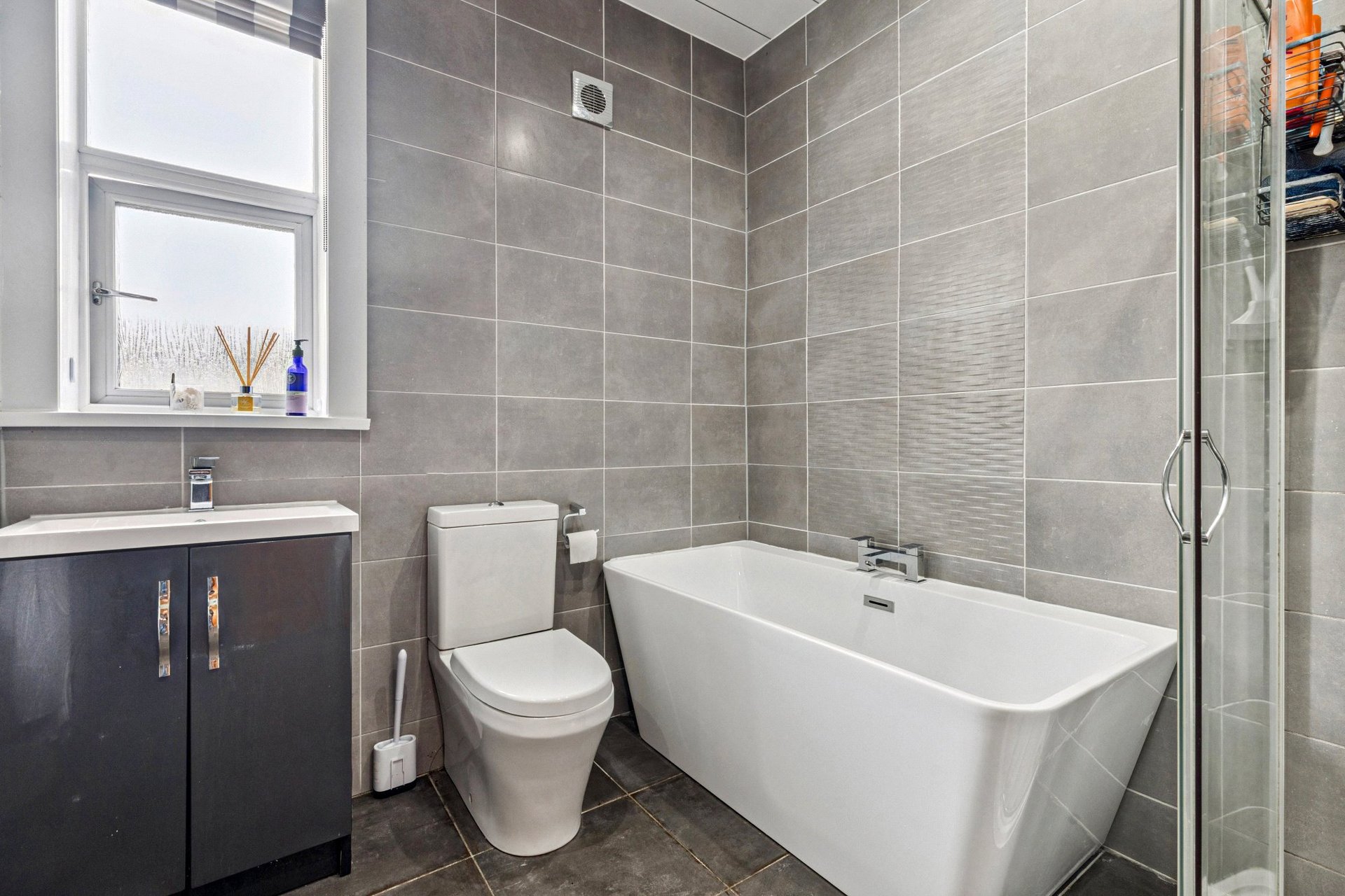 42 Lochlea Road, Newlands, Glasgow, G43 2YB - Picture #18