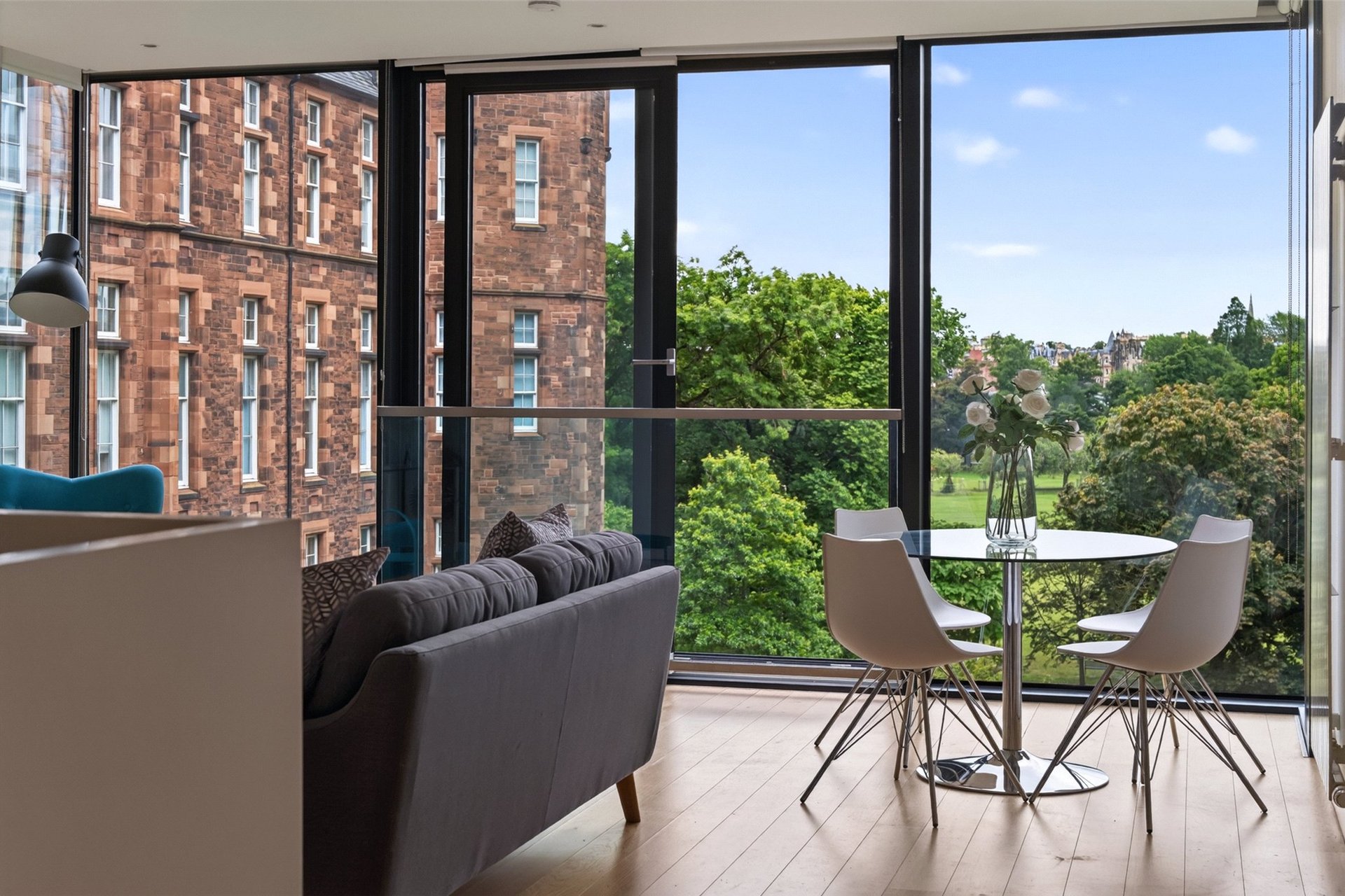 Flat 9, 12 Simpson Loan, Edinburgh, EH3 9GP - Picture #6