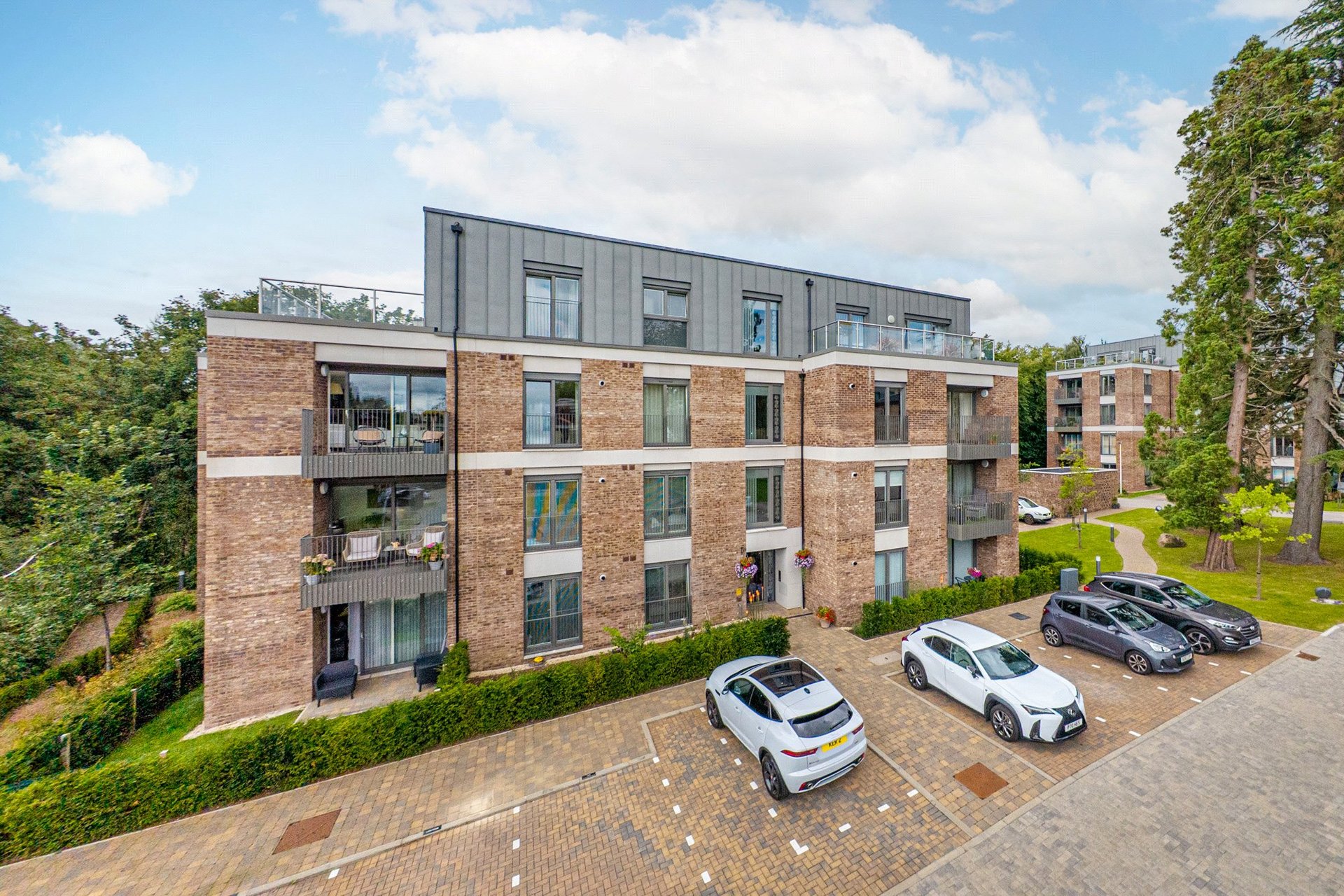 Flat 2/1, 3 Eastwoodhill Grove, Giffnock, Glasgow, East Renfrewshire, G46 6BB - Picture #2