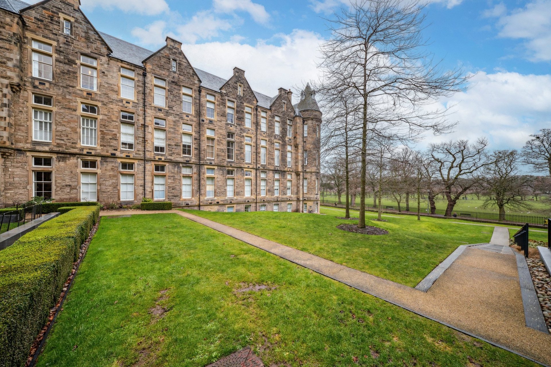 Flat 7, 19 Simpson Loan, Edinburgh, Midlothian, EH3 9BS - Picture #17