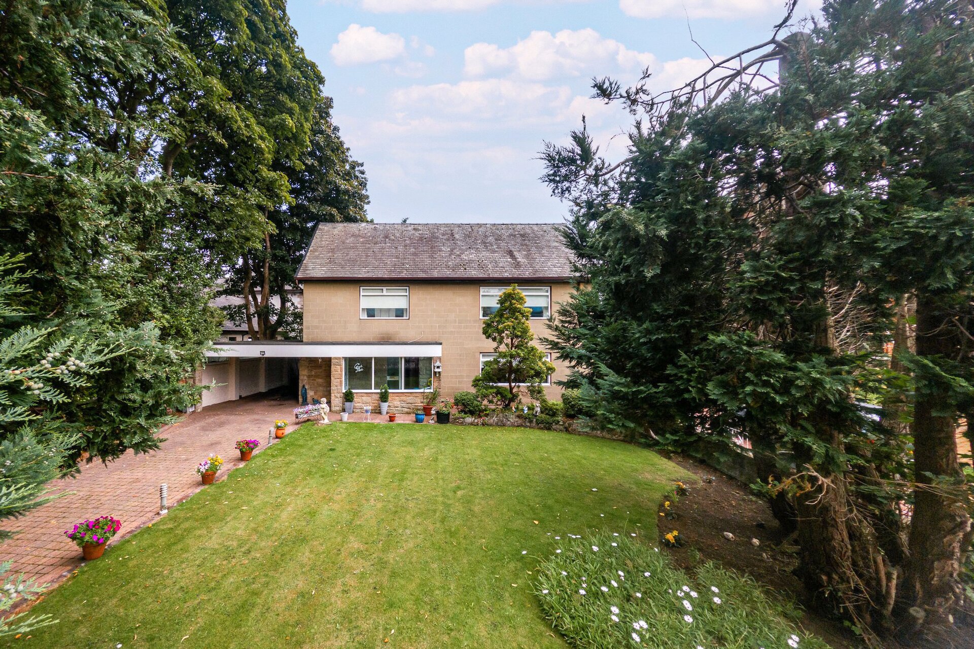 Casa-Mia, Alexandra Drive, Renfrew, Renfrewshire, PA4 8UB - Picture #1