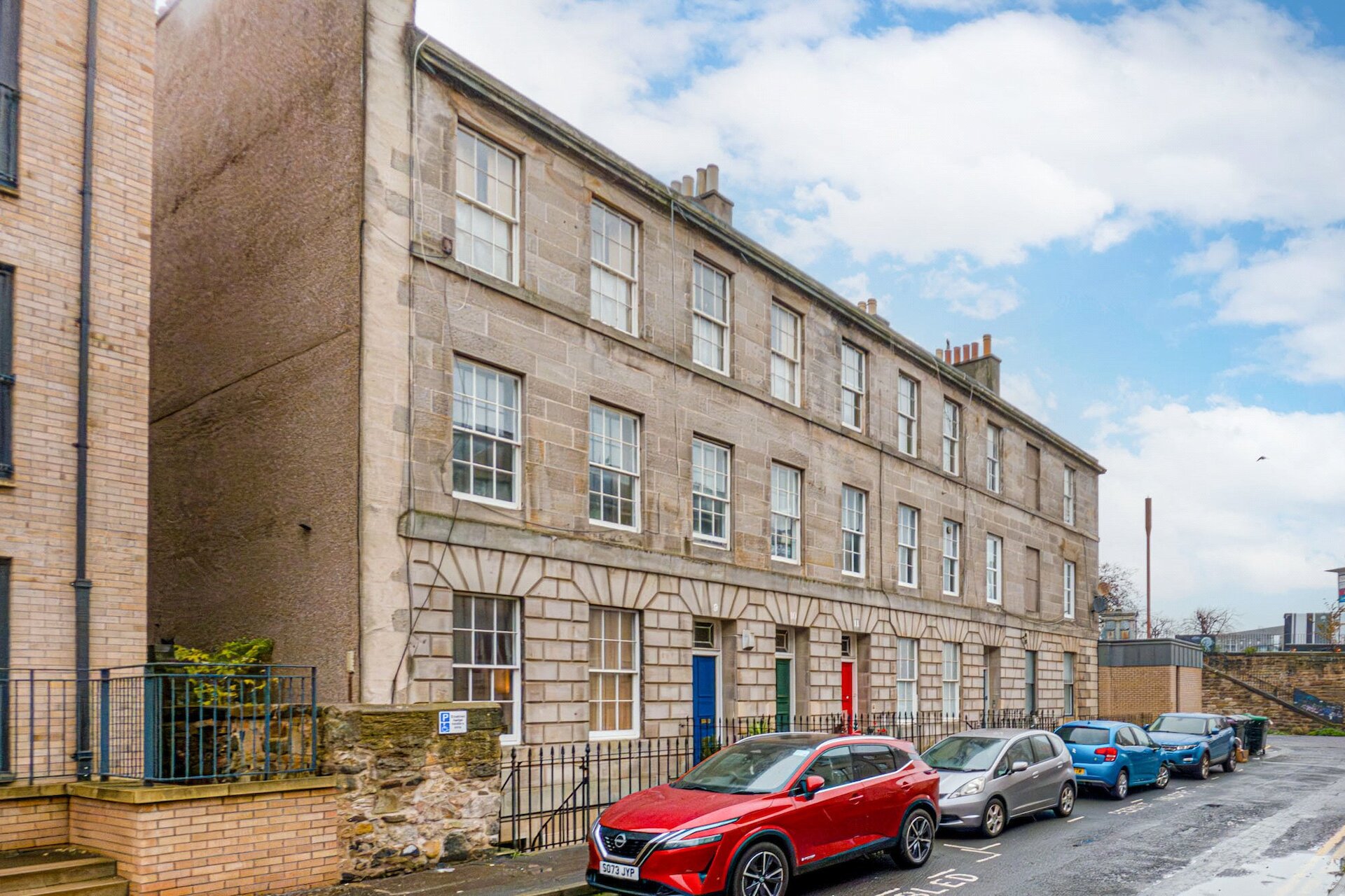 1F2, 10 Comely Green Place, Abbeyhill, Edinburgh, EH7 5SY - Picture #1